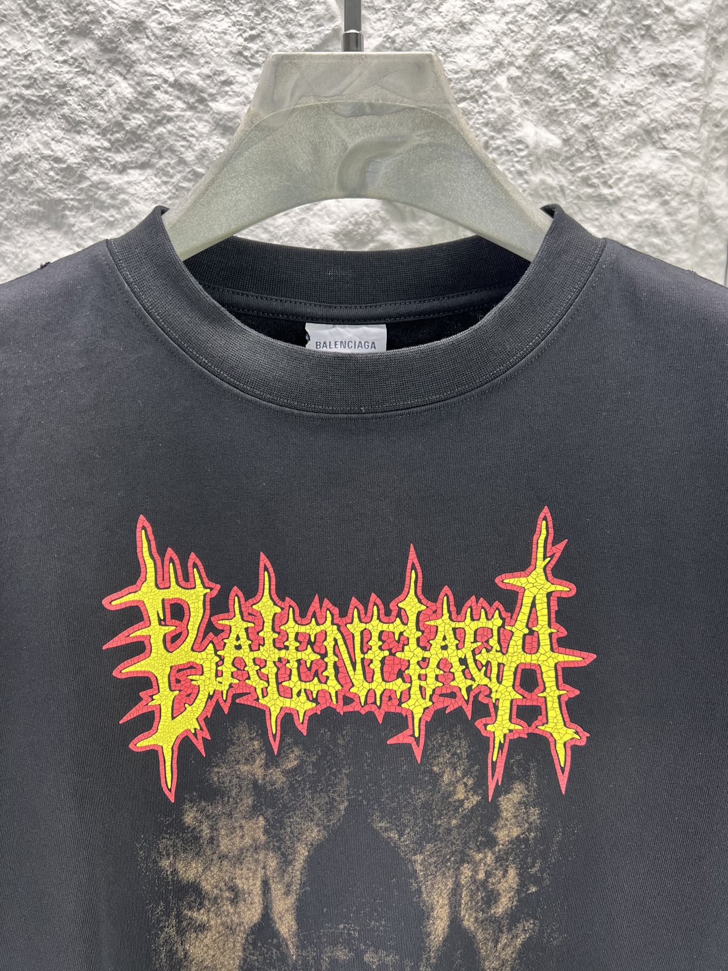 발렌시아가(BALENCIAGA) 캐슬 프린트 반팔 티셔츠 의류