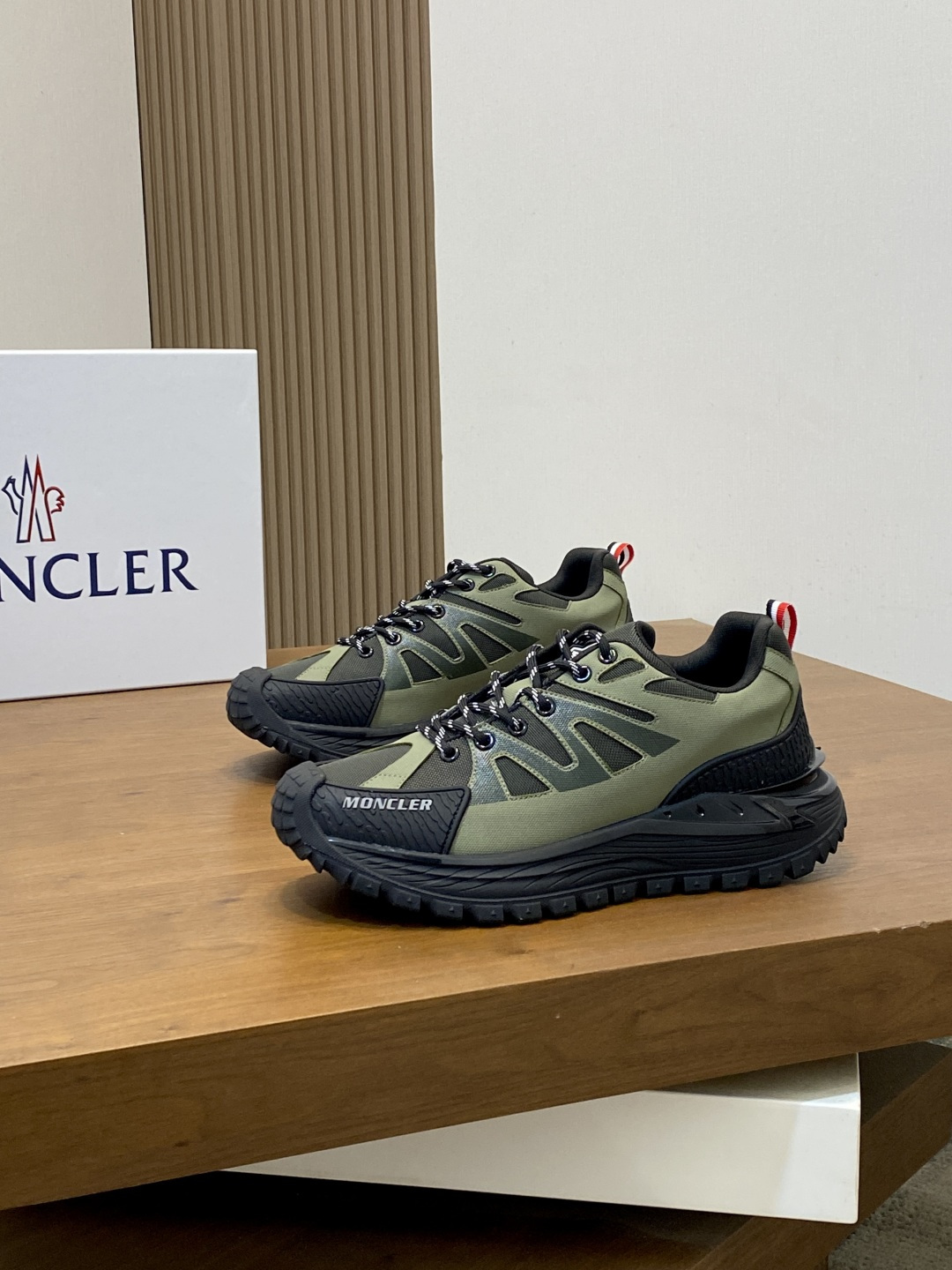 [Moncler] 몽클레어 몽클레르 믹스드 메쉬 & 네오프렌 콤비 스니커즈 신발