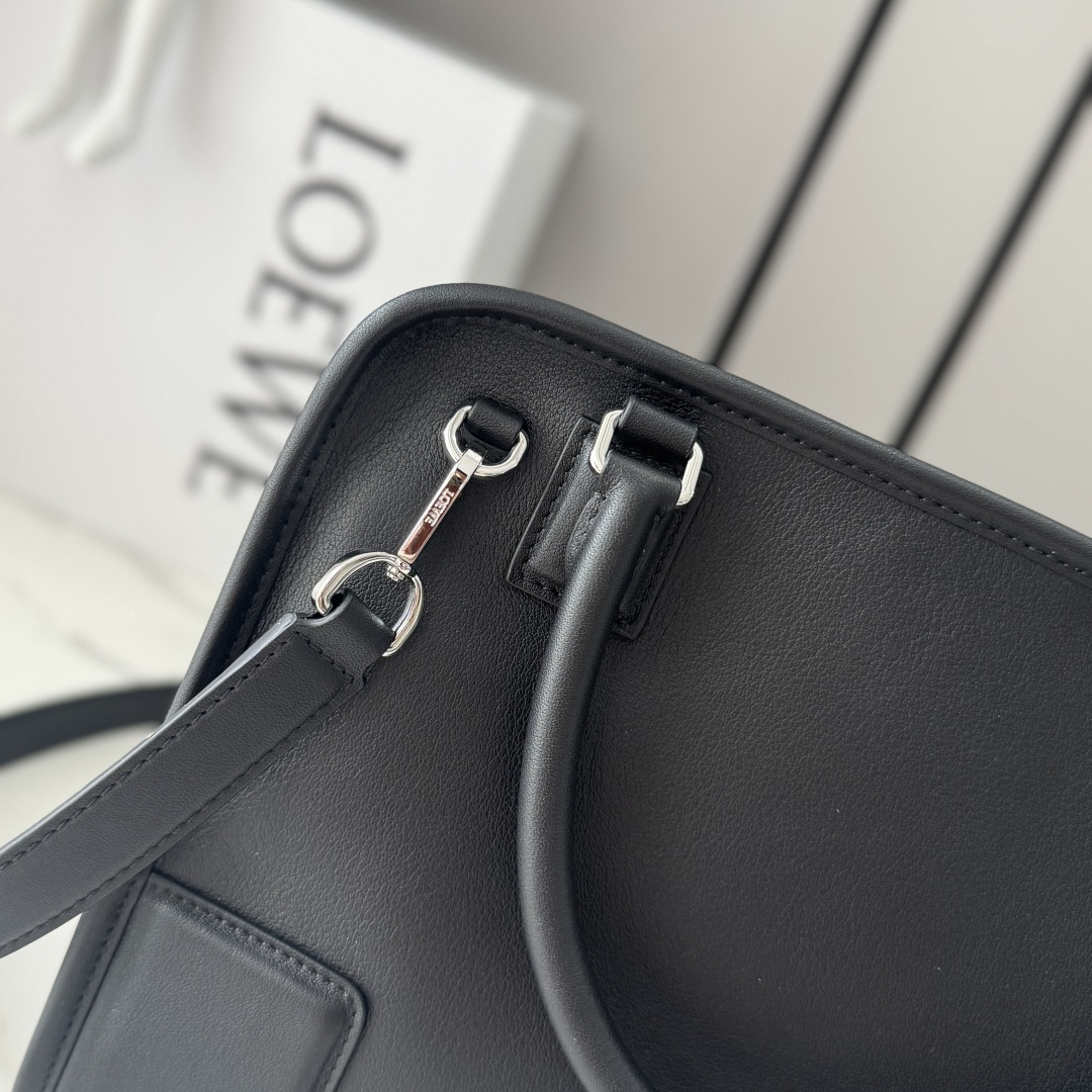 Loewe 로에베 아마조나(Amazona) 180 미디엄 소프트 레더 백 가방