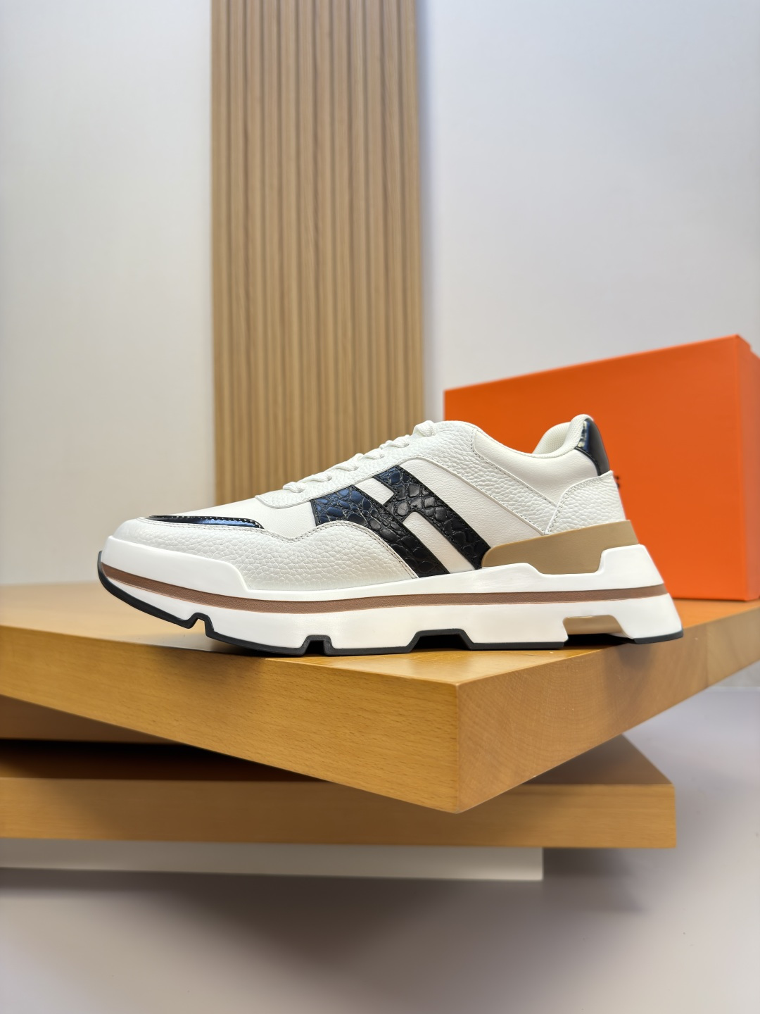 [Hermes] 에르메스 프리미엄 슈링크 & 나파 콤비 스니커즈 신발