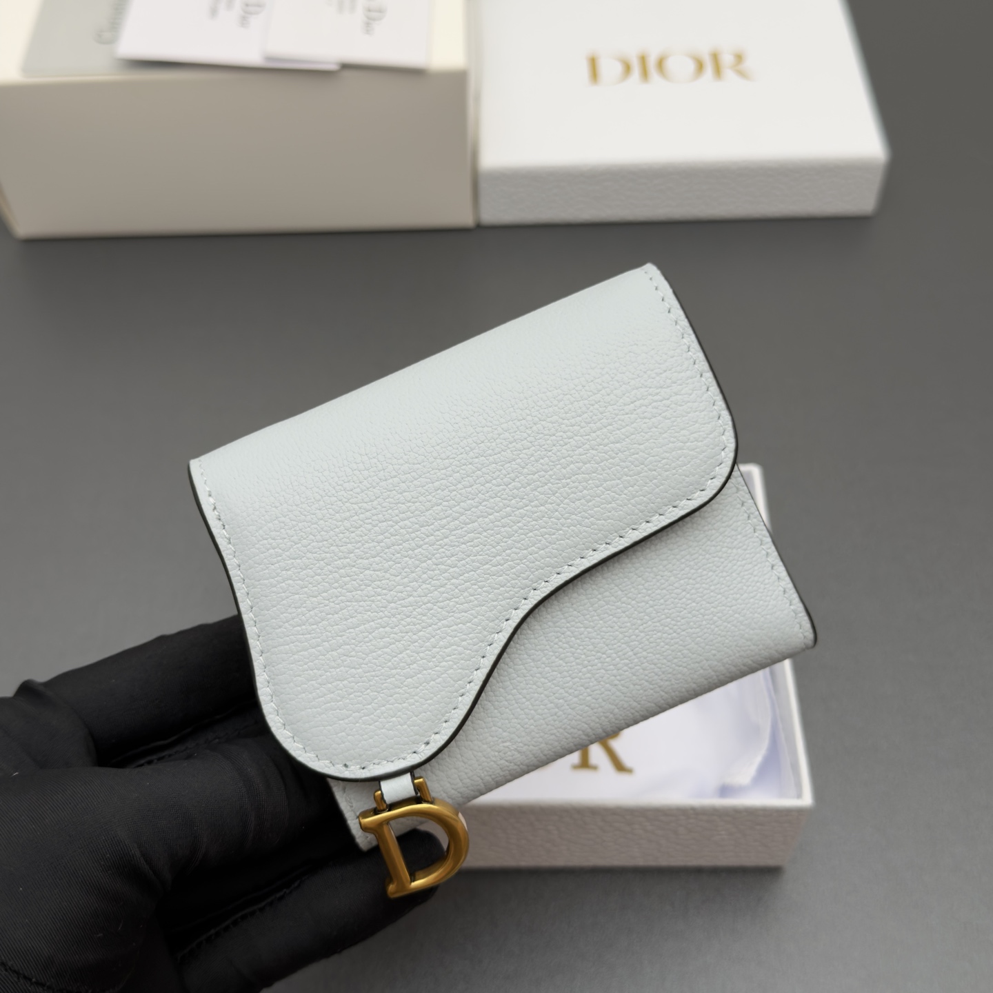 [Dior] 디올 Lotus 로터스 새들 고스트 그레인드 미니 지갑