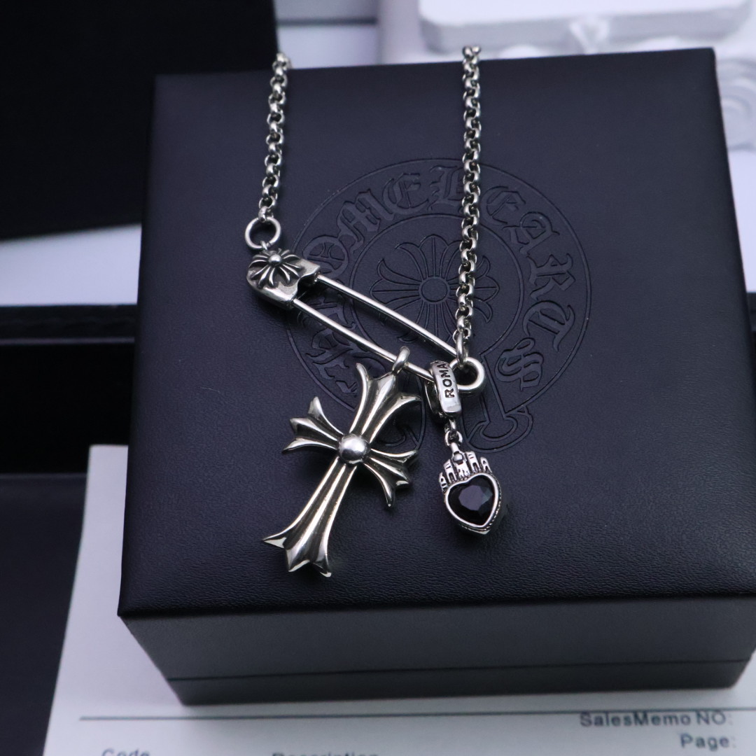 크롬하츠(CHROME HEARTS) 하트 브로치 목걸이 악세사리