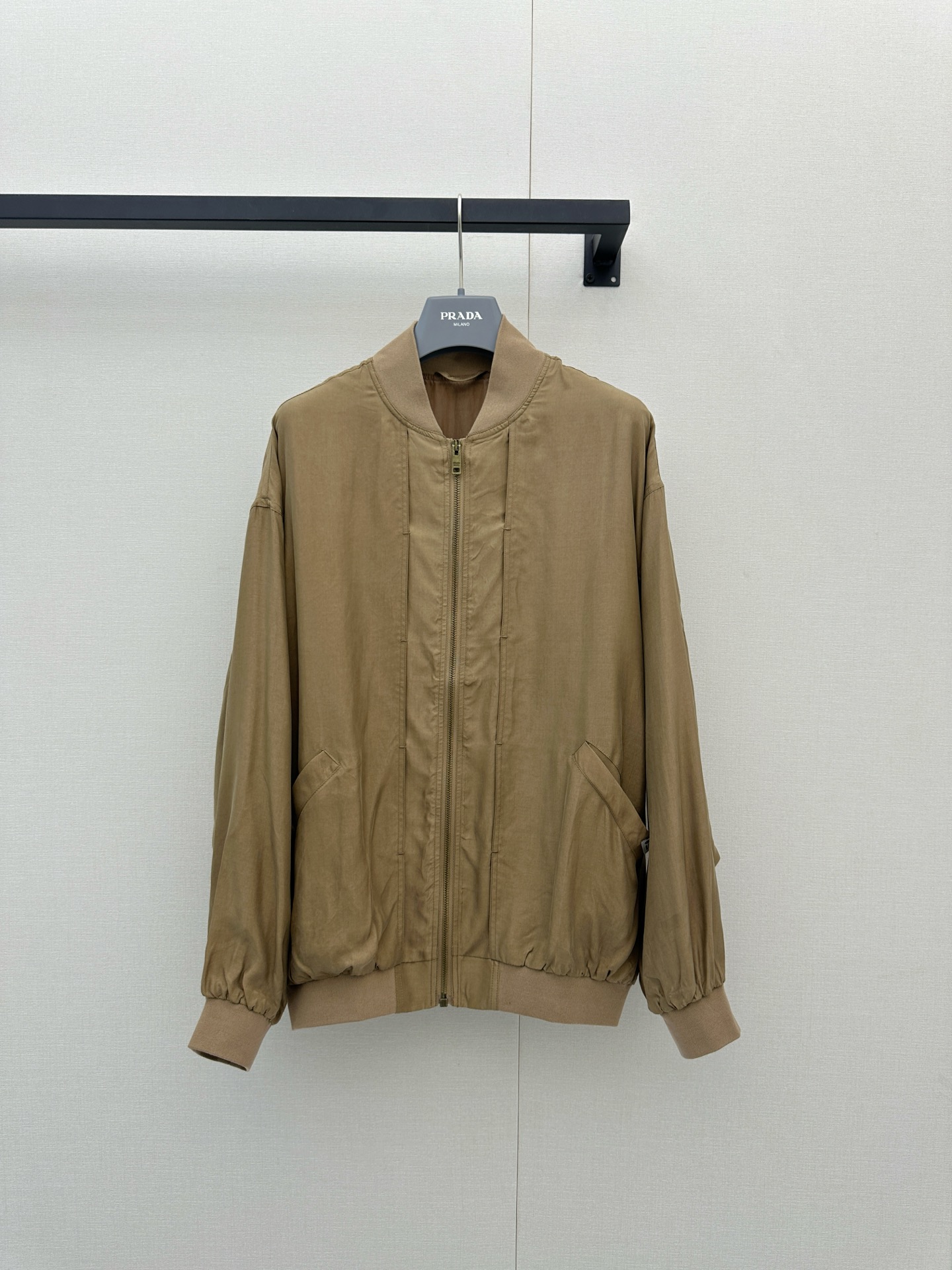 프라다(PRADA) 크링클 실크 롱 자켓 재킷 의류