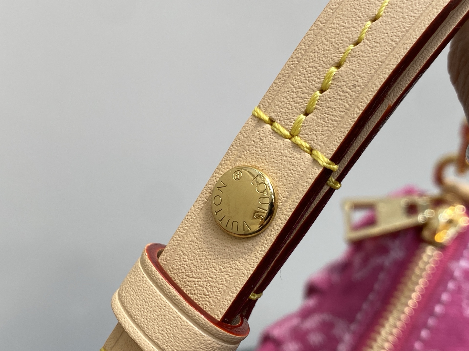 [Louis Vuitton] LV 루이비통 모노그램 데님 포쉐트 밸리 (로즈 핑크) 가방