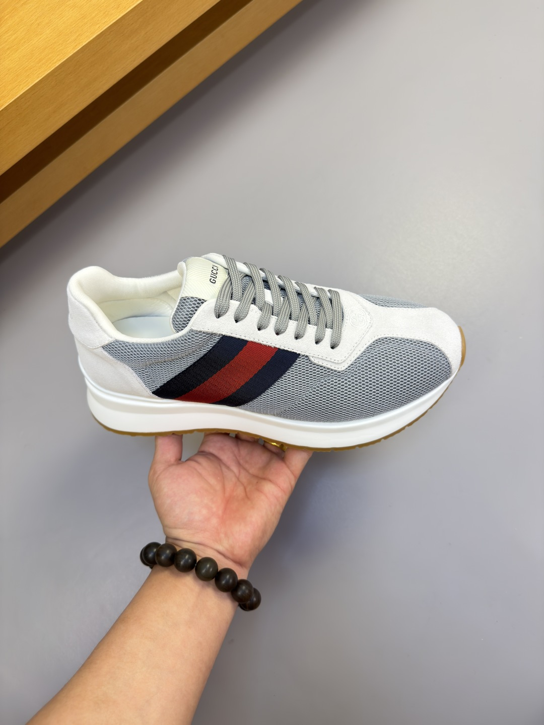 [Gucci] 구찌 프리미엄 스웨이드 & 메쉬 웹 스니커즈 신발