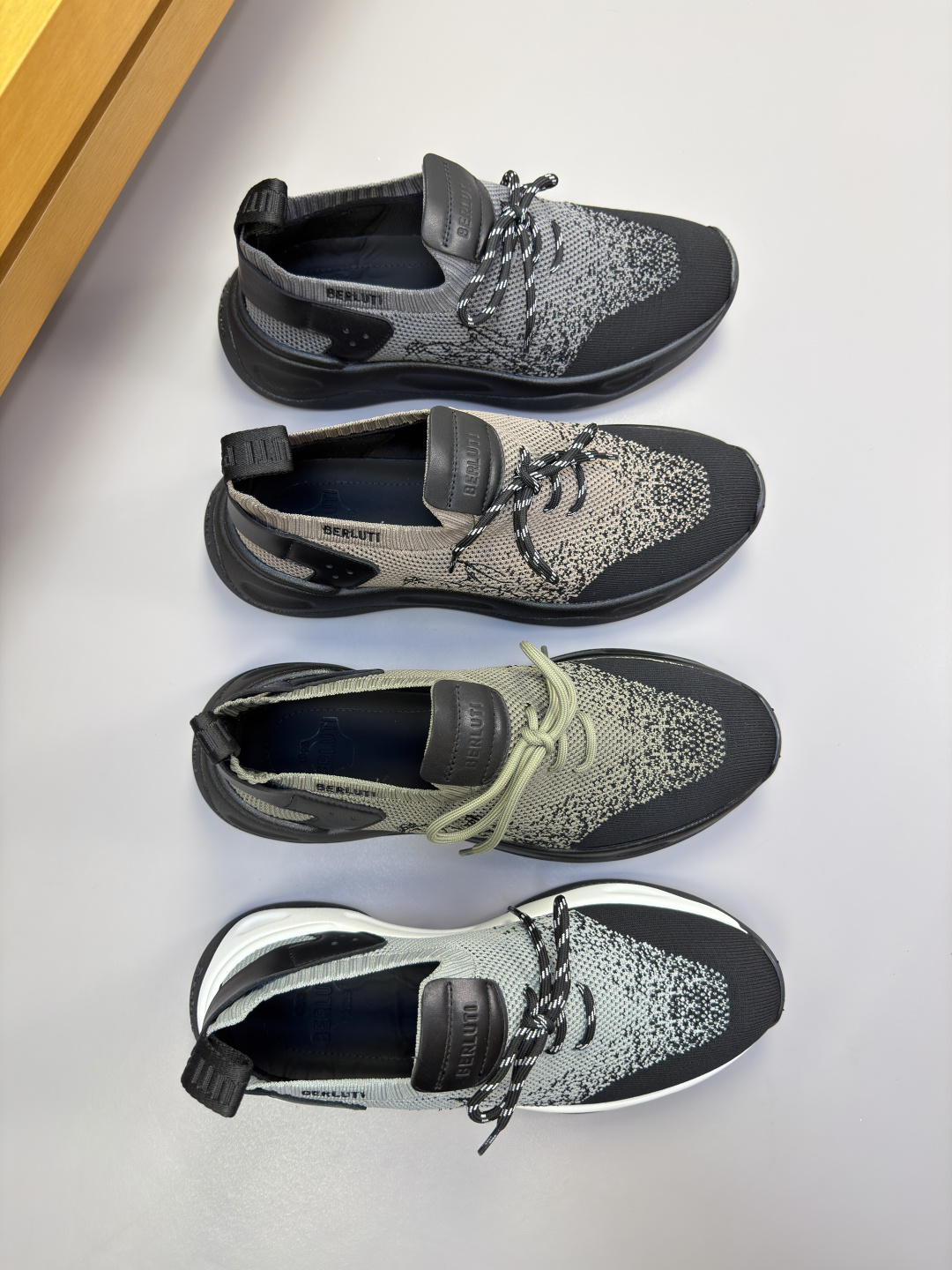 Berluti 벨루티 왁스 카프스킨 & 니트 스니커즈 신발