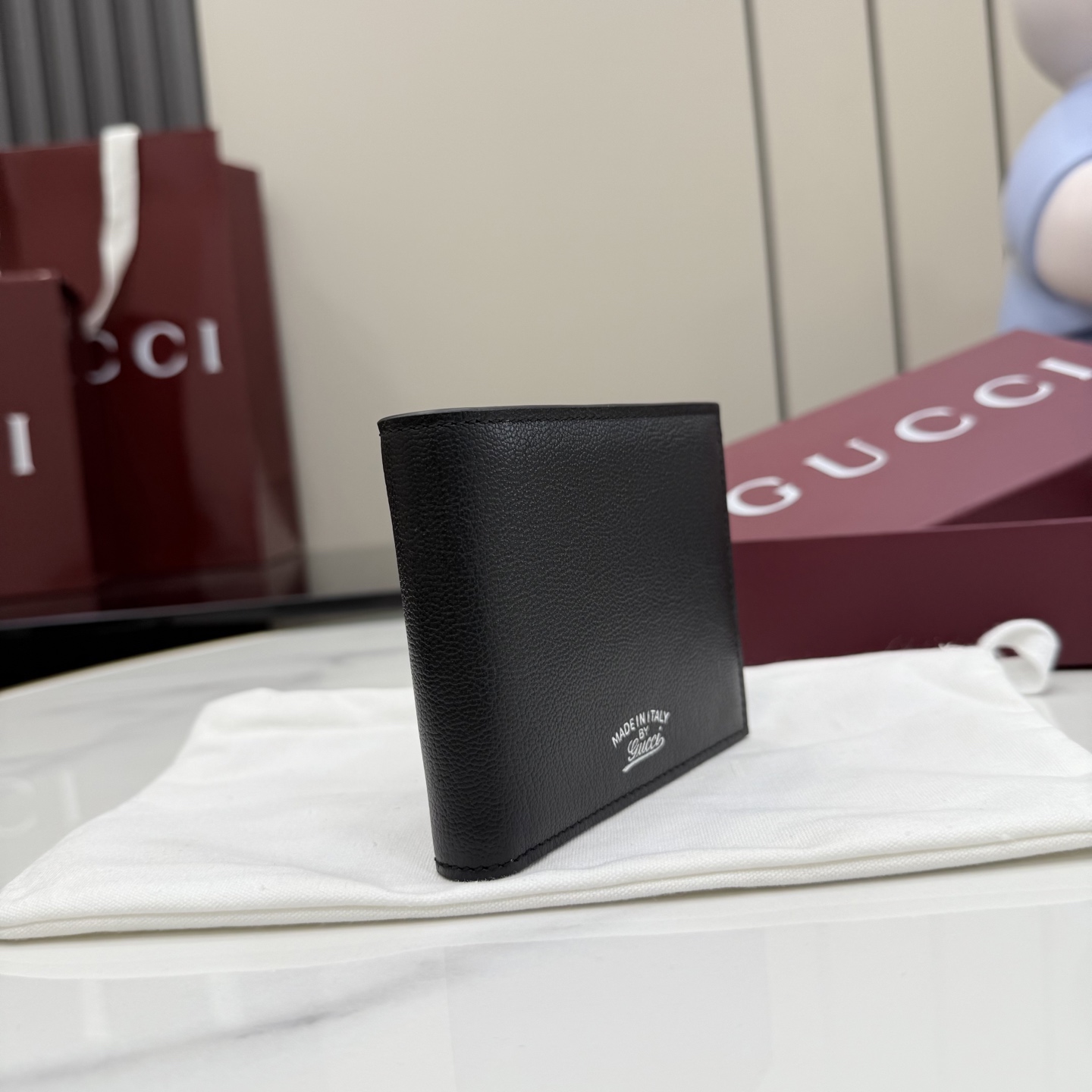 GUCCI 구찌 리라(Lira) 컬렉션 - 블랙 램스킨 빌폴드 지갑