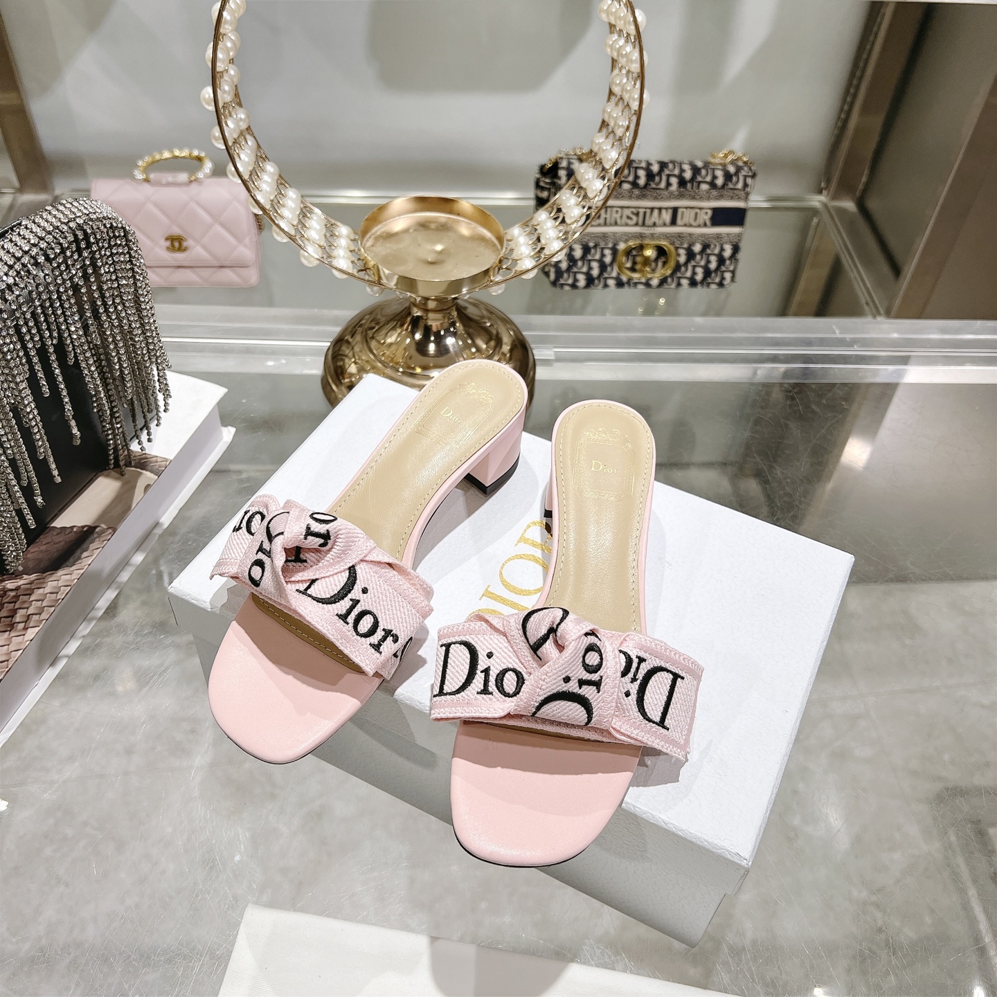 디올(DIOR) 리본 미들힐 슬리퍼 신발