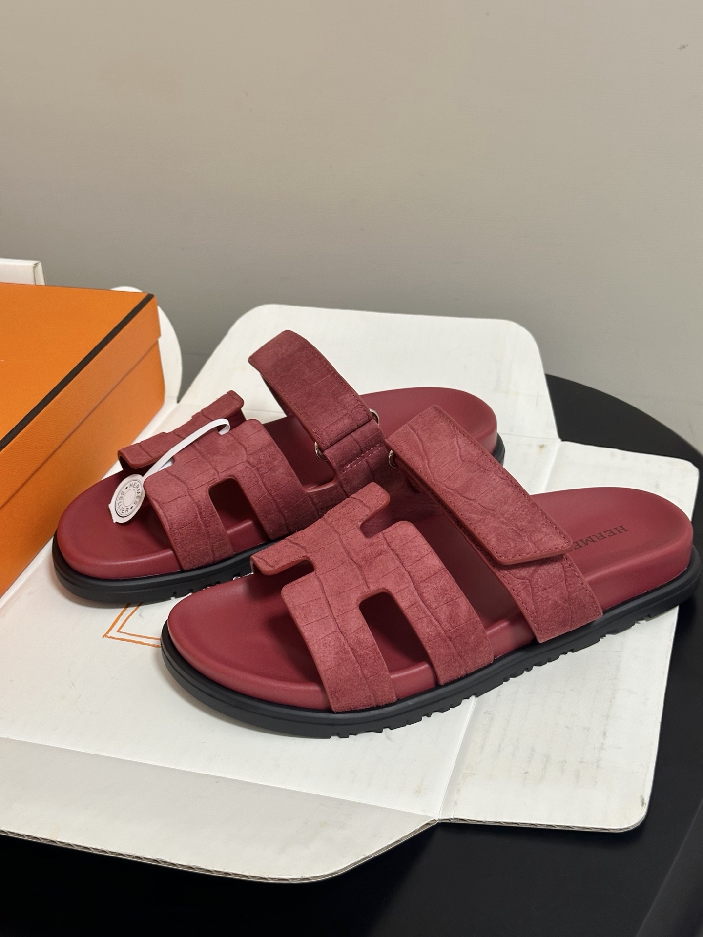 에르메스(HERMES) H 로고 벨크로 플랫 슬리퍼 신발