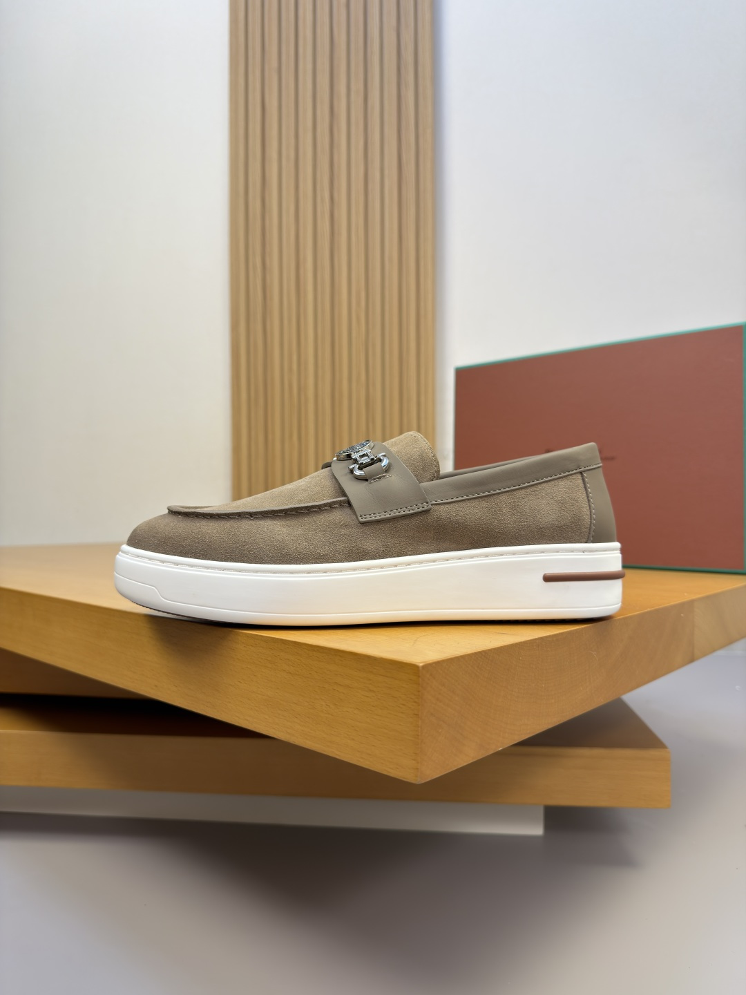 Loro Piana LP 로로 피아나 레저 스니커즈 캐줭ㄹ 로퍼 신발