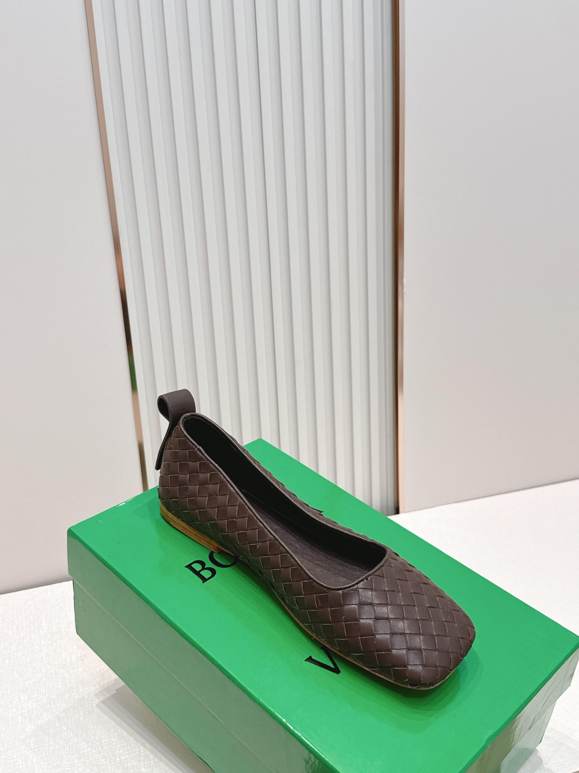 보테가 베네타(BOTTEGA VENETA) 위빙 메리제인 플랫 발레 슈즈 신발