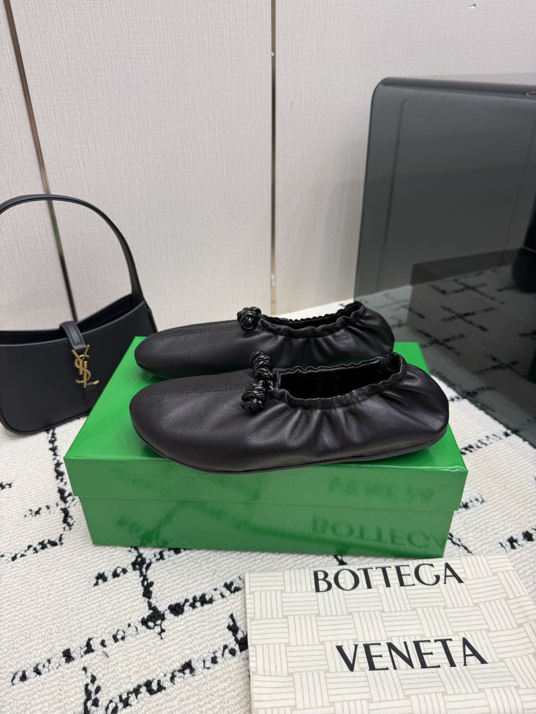 보테가 베네타(BOTTEGA VENETA) 인트레치아토 발레리나 플랫 신발