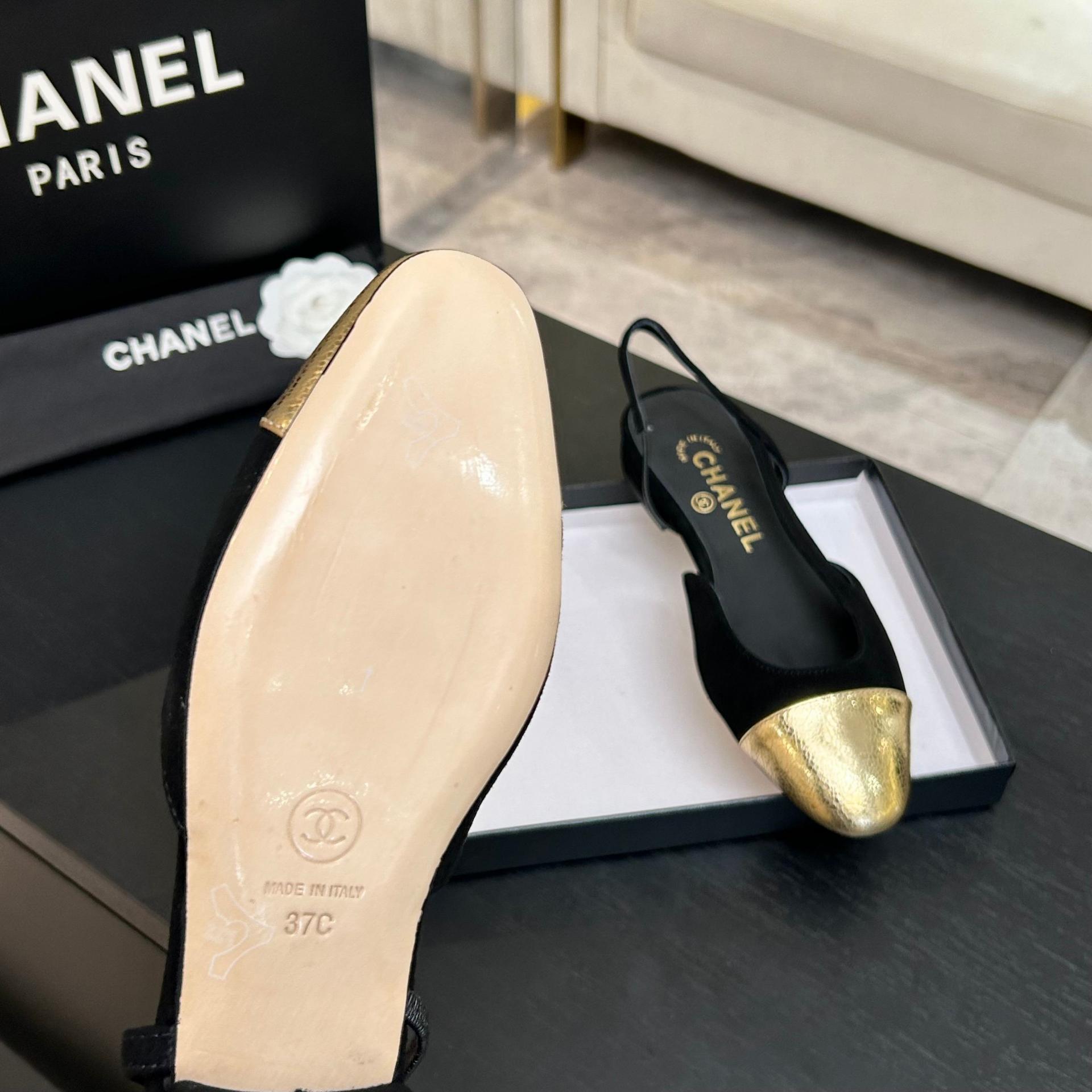 샤넬(CHANEL) 투톤 슬링백 로우힐 신발