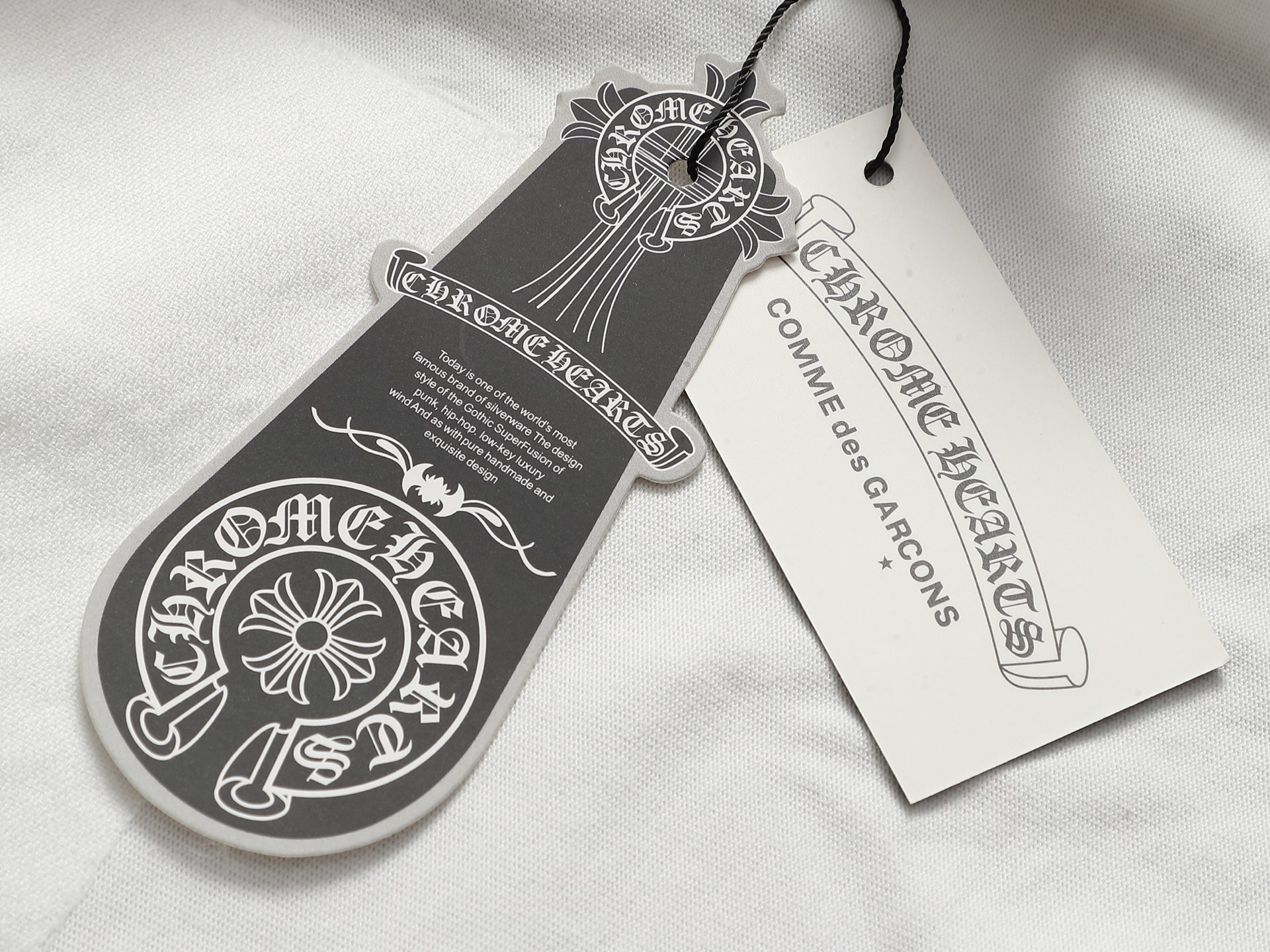 크롬하츠(CHROME HEARTS) 크로스 패치 자수 반팔 티셔츠 상의 의류