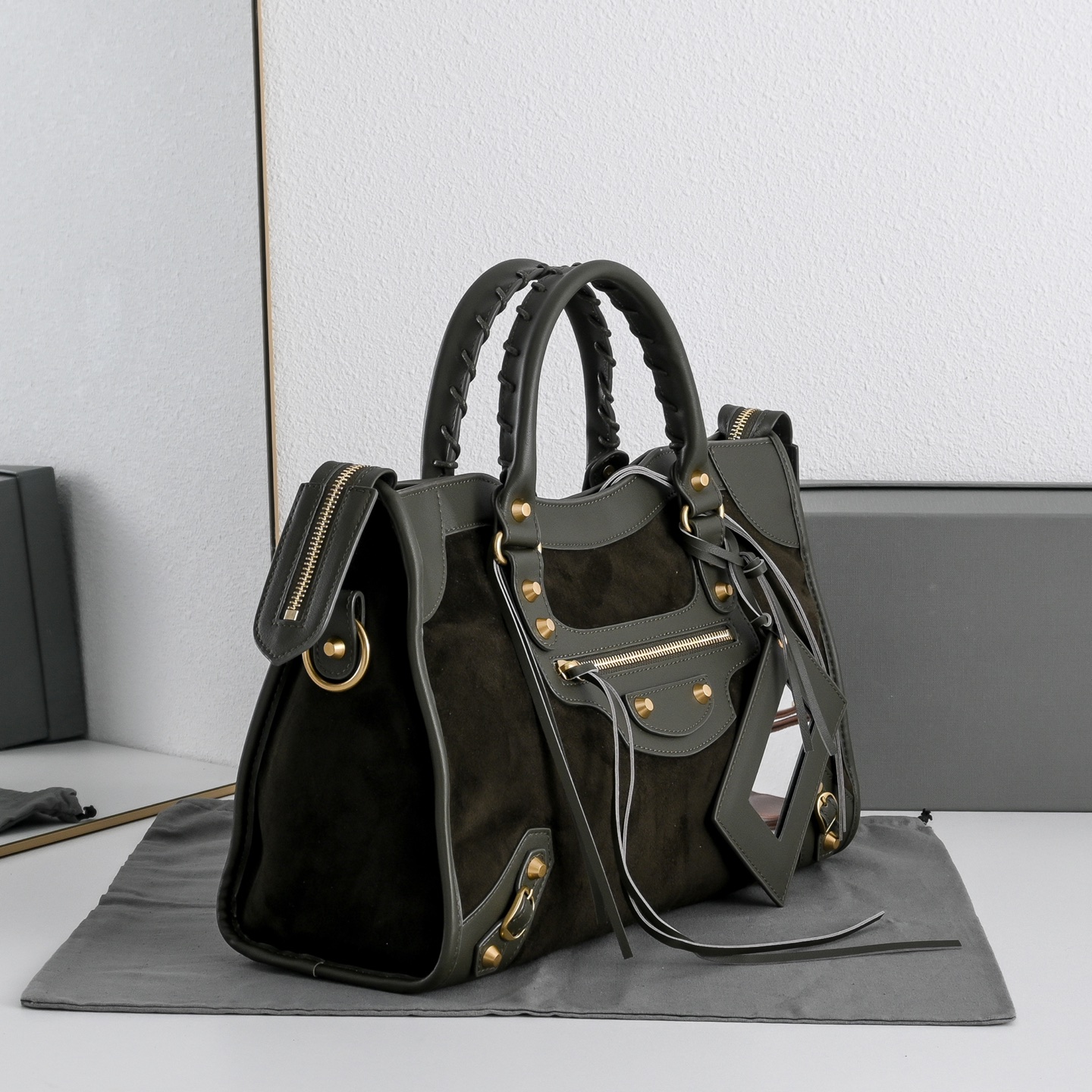 BALENCIAGA 발렌시아가 Le City 르 시티 스웨이드 컴비네이션 카프스킨 모터사이클 백 가방
