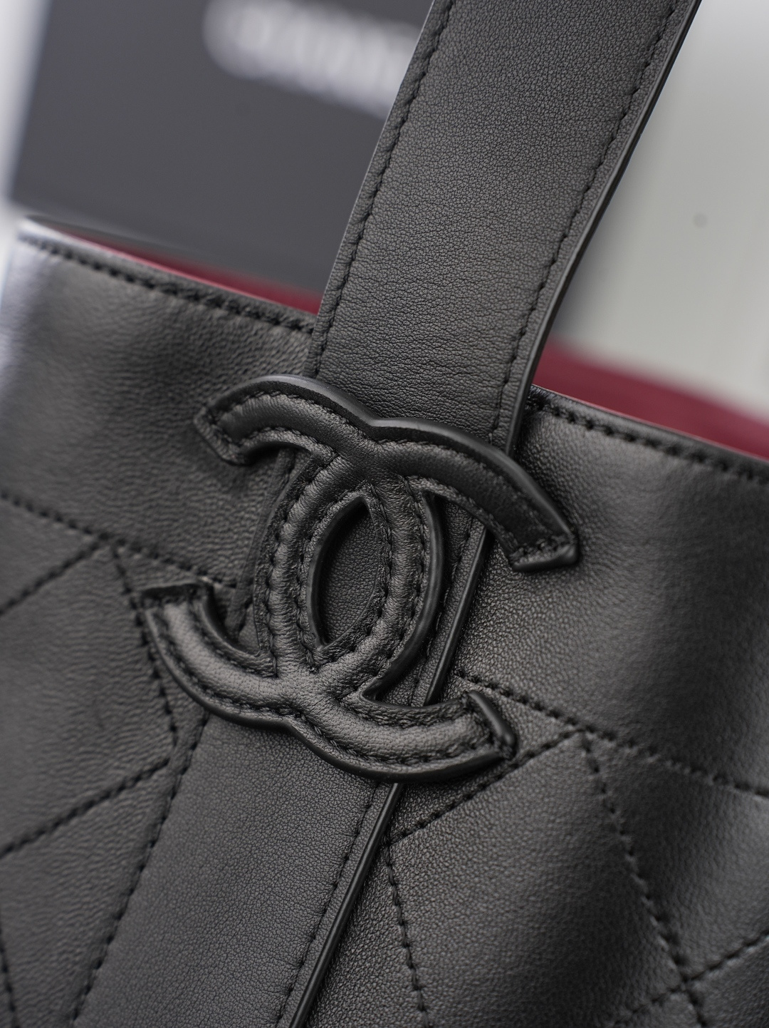 CHANEL 샤넬 26B 램스킨 버킷백 (라지) 가방 / 6584