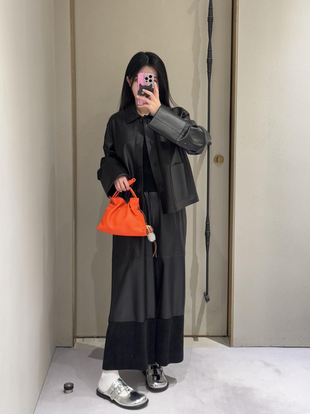 LOEWE 로에베 Flamenco 플라멩코 퍼스 나파 카프스킨 파우치 숄더백 가방