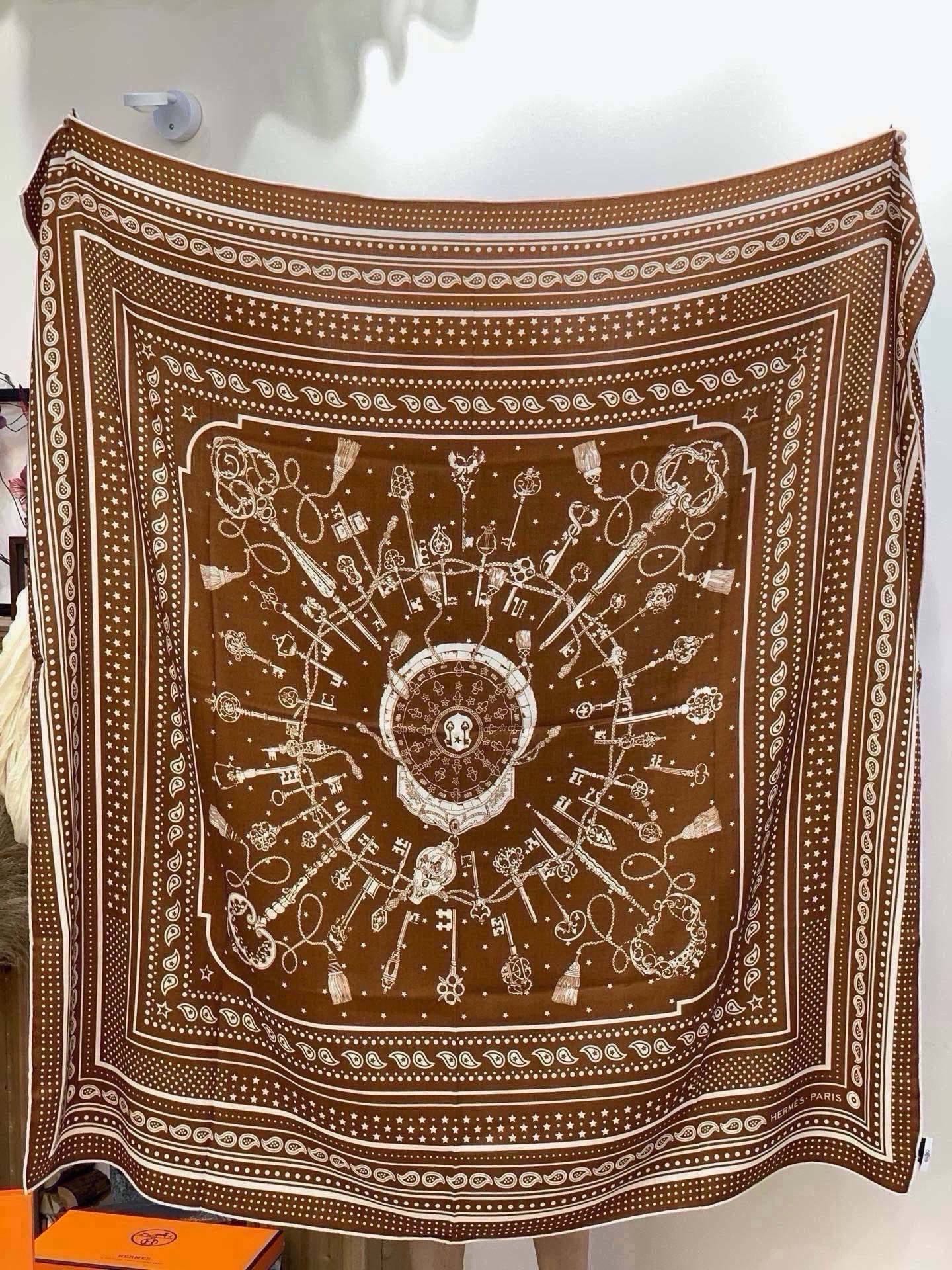 에르메스(HERMES) 그래픽 패턴 캐시미어 실크 숄 목도리 스카프