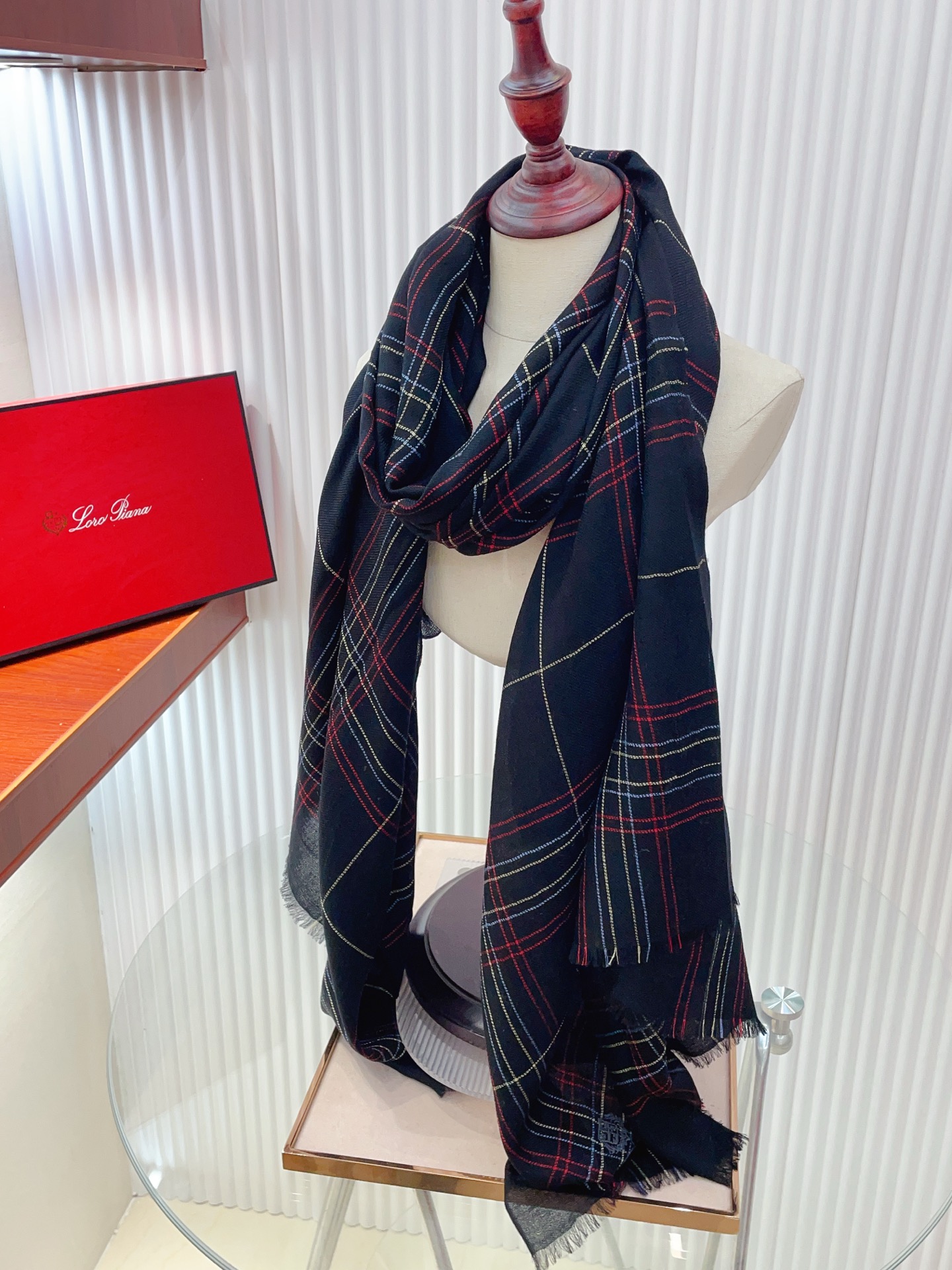 로로피아나(LORO PIANA) 배색 스트라이프 캐시미어 목도리 스카프