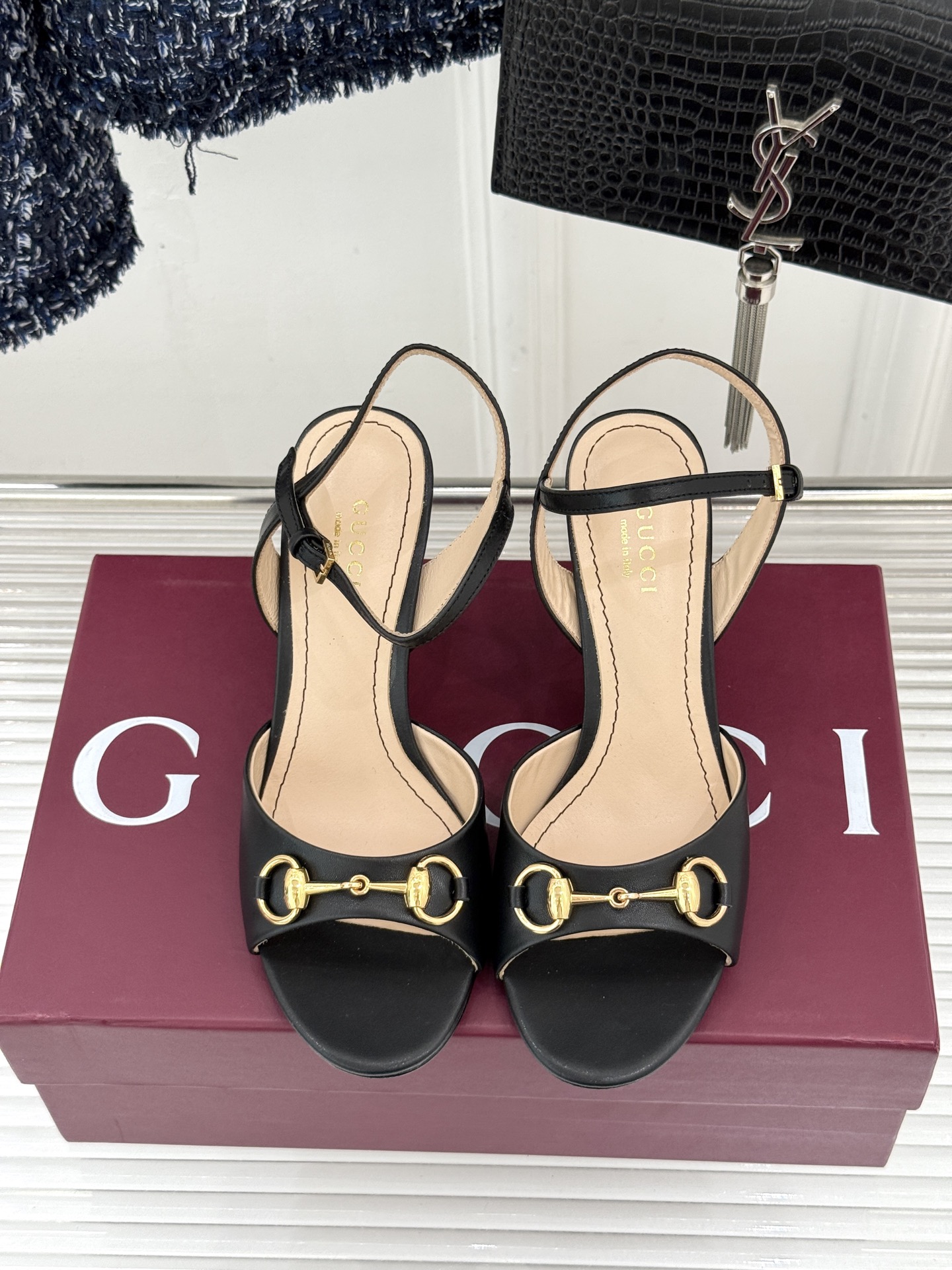 구찌(GUCCI) 홀스빗 GG 피프토 힐 샌들 신발