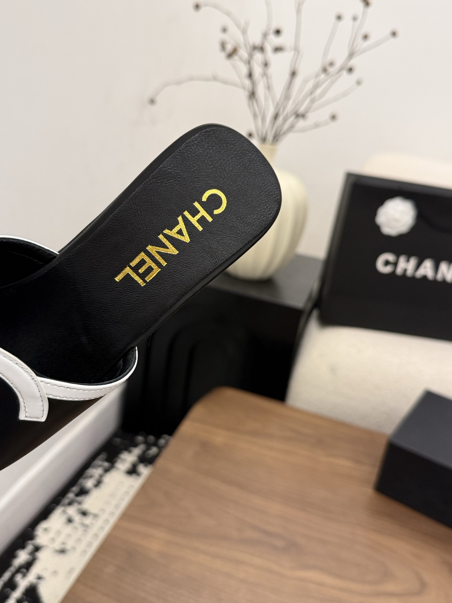샤넬(CHANEL) 로고 플랫폼 웨지 슬리퍼 신발