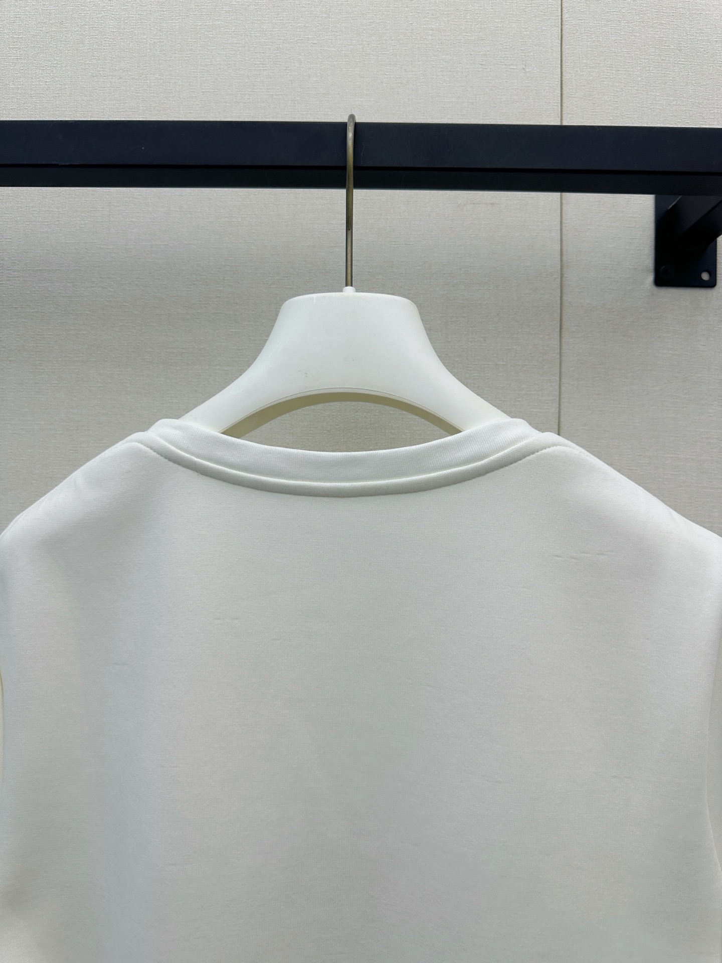 로에베(LOEWE) 아나그램 로프 자수 반팔 티셔츠 상의 의류