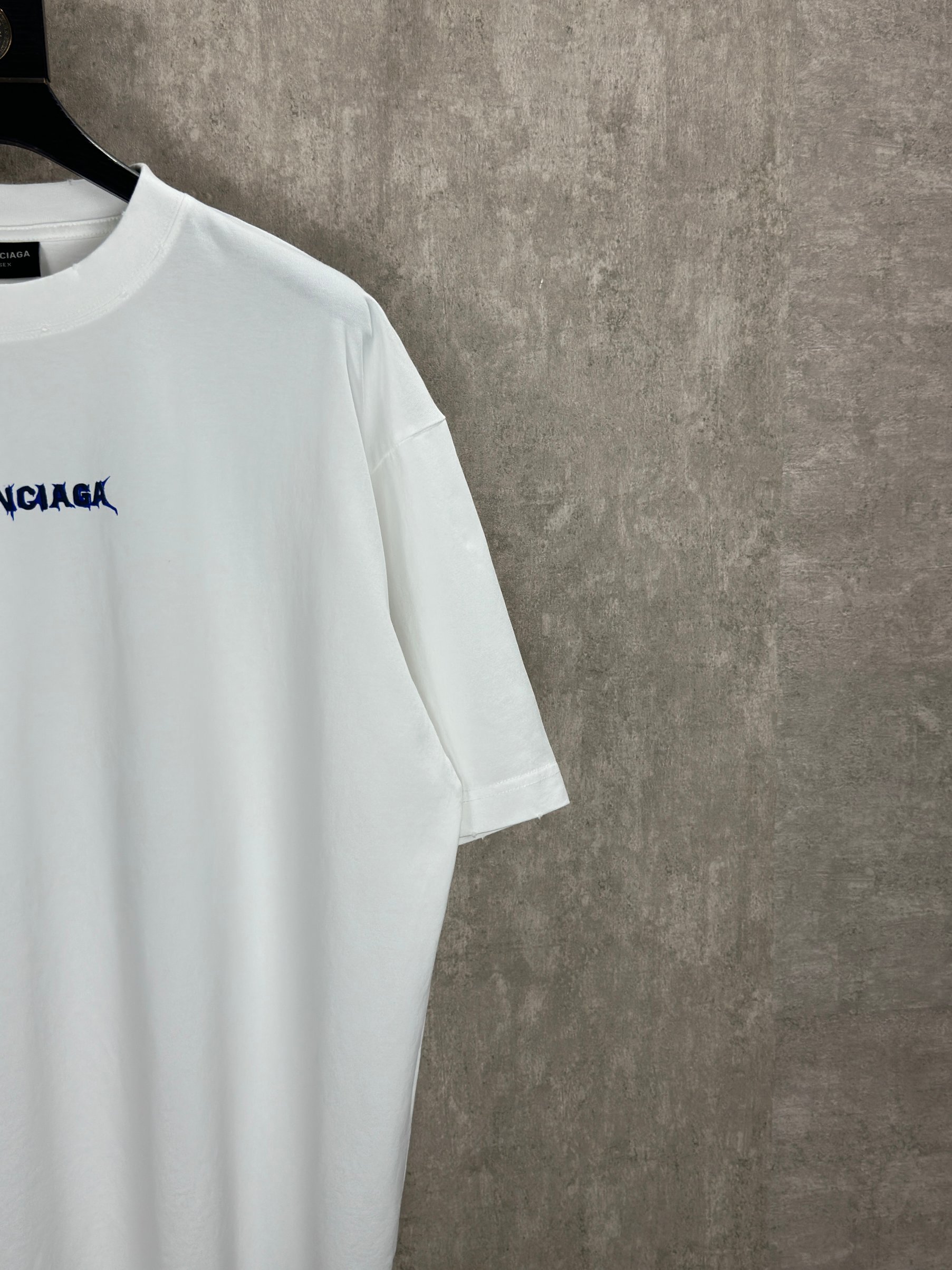 발렌시아가(BALENCIAGA) 레터링 프린트 반팔 티셔츠 의류
