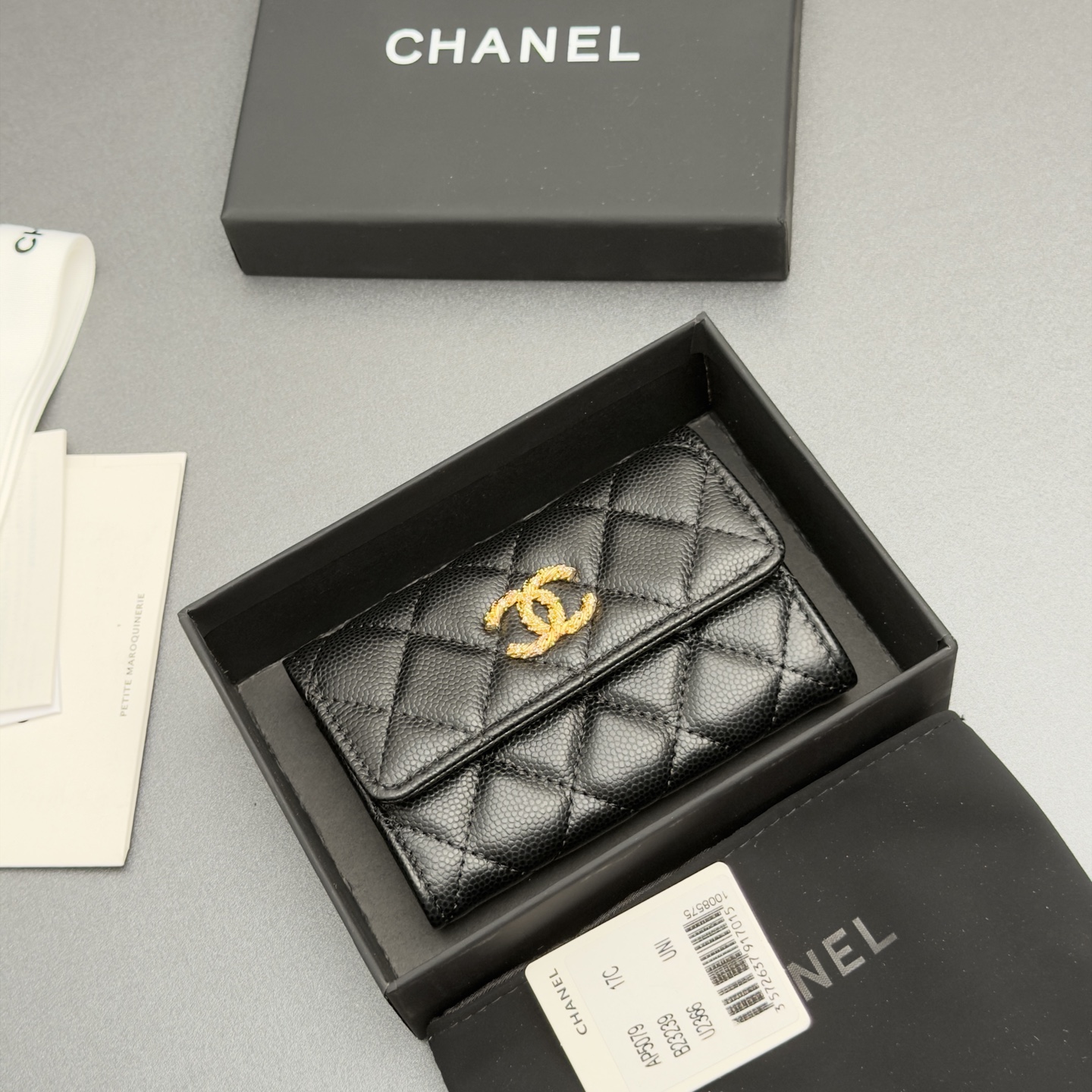 [Chanel] 샤넬 26SS 캐비어 멀티 젬스톤 카드 홀더 지갑