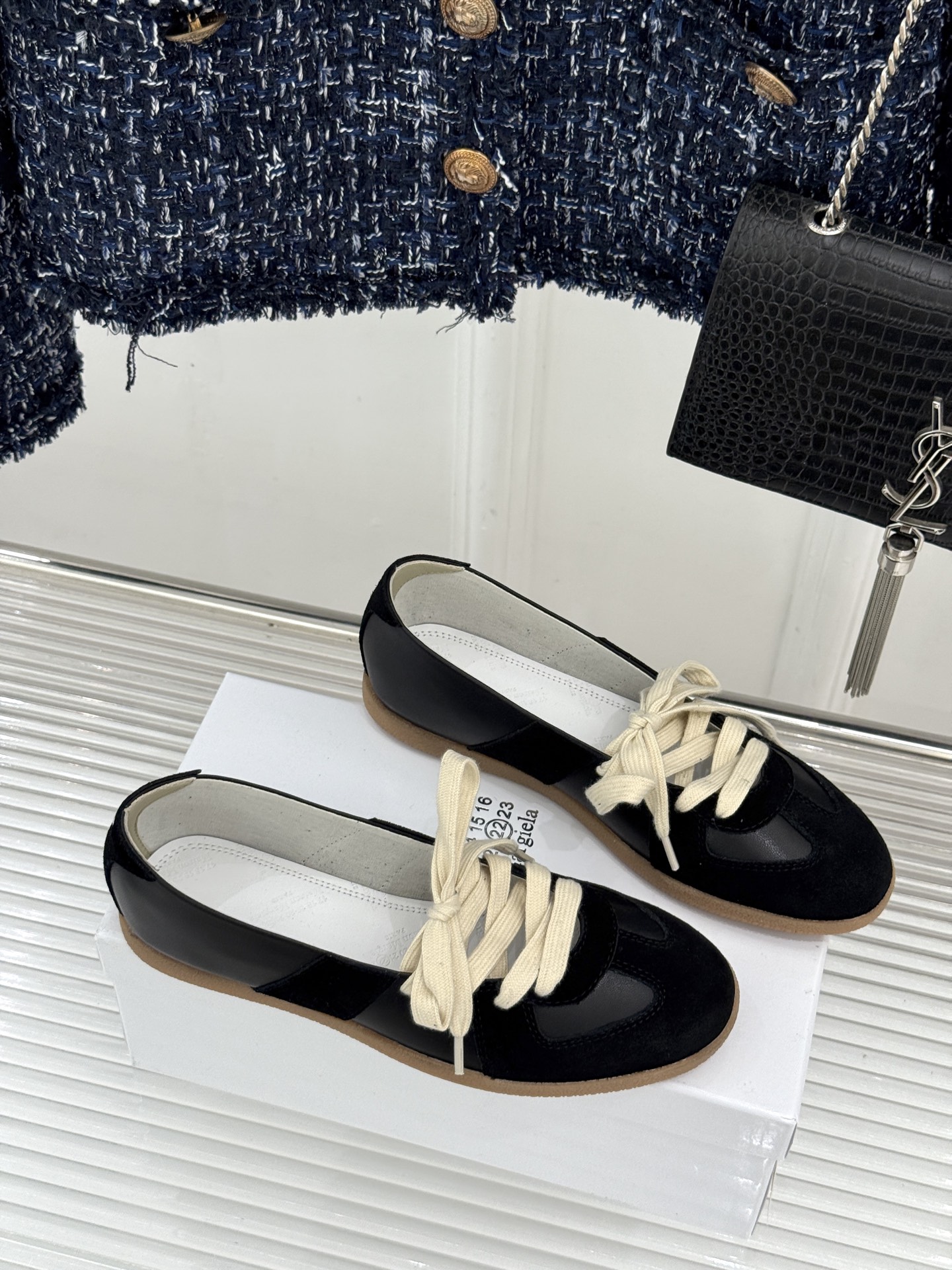 메종 마르지엘라(Maison Margiela) 스웨이드 배색 독일군 스니커즈 신발