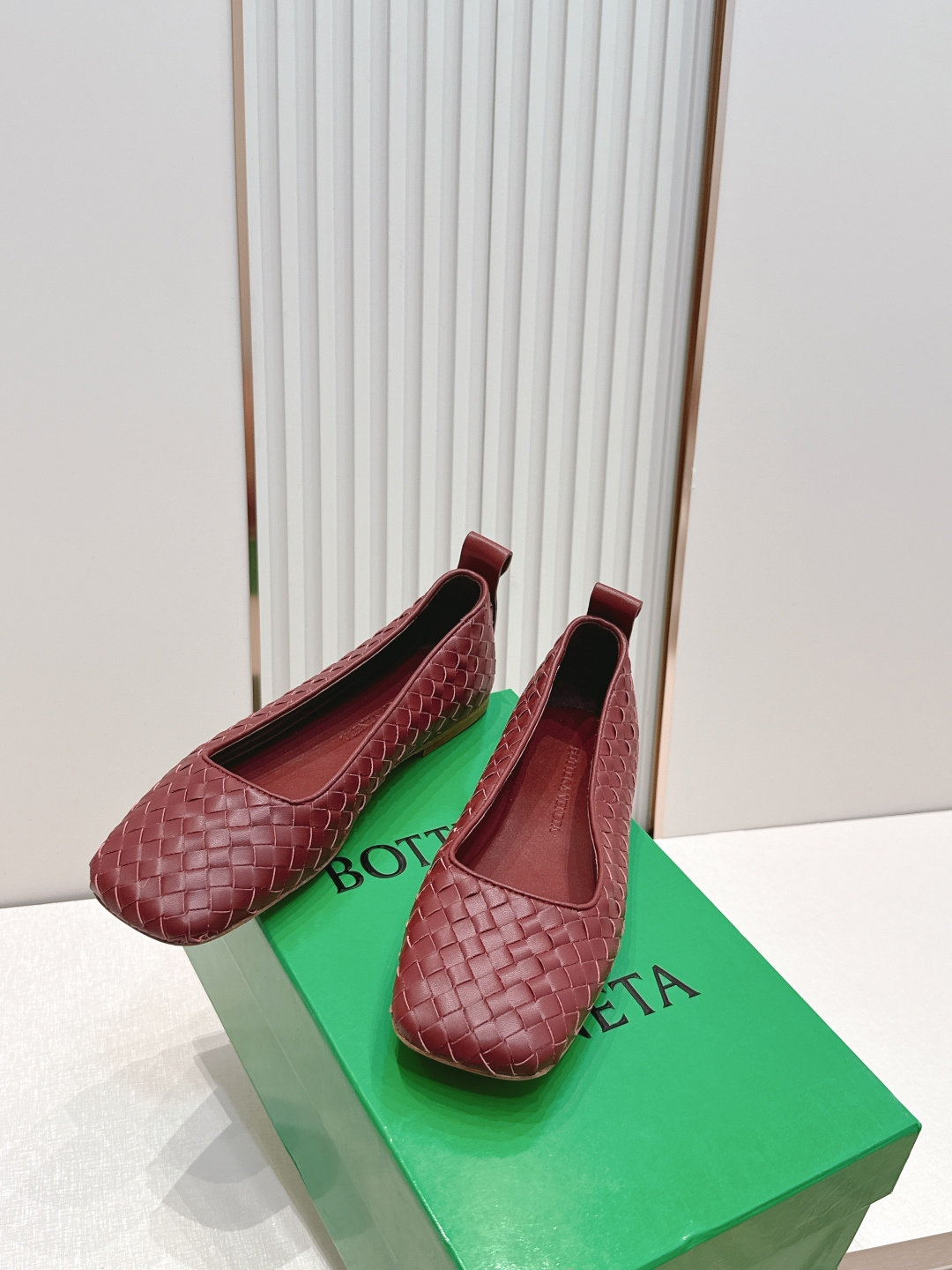 보테가 베네타(BOTTEGA VENETA) 위빙 메리제인 플랫 발레 슈즈 신발