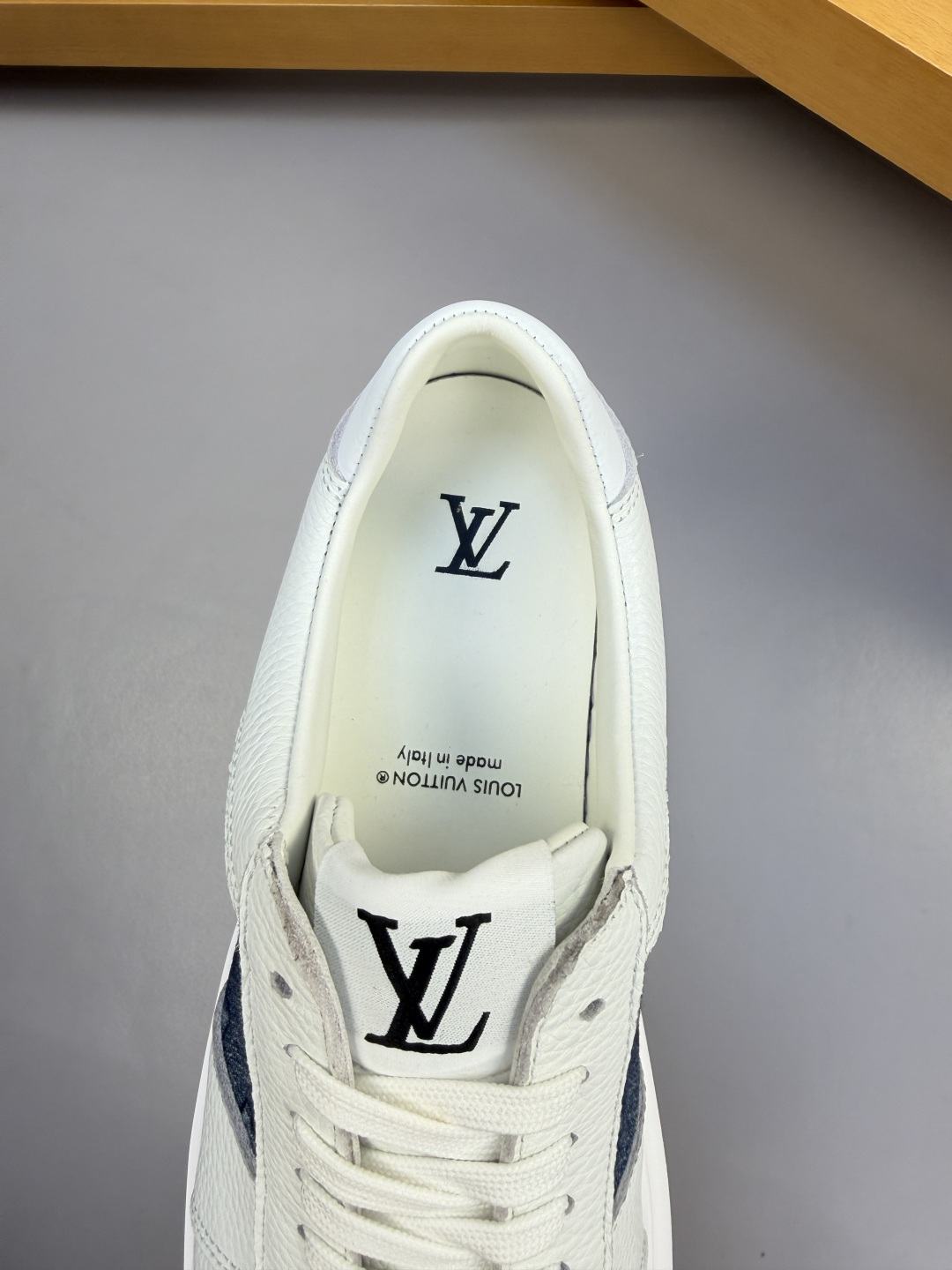 [Louis Vuitton] LV 루이비통 슈링크 & 워시드 데님 콤비 스니커즈 신발