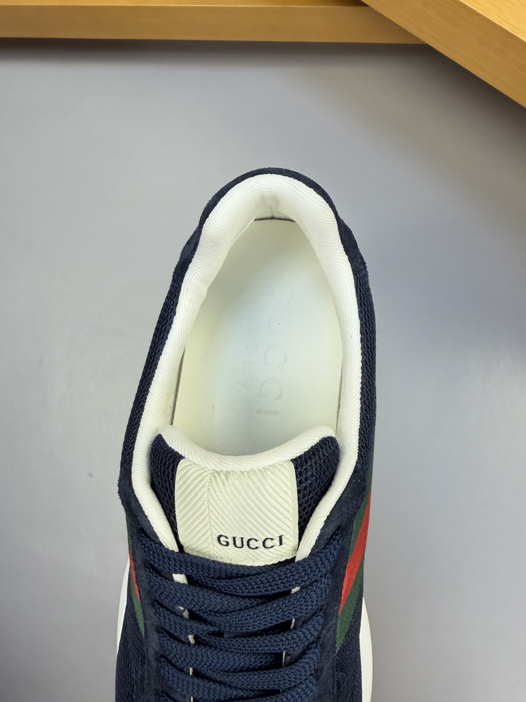 [Gucci] 구찌 프리미엄 스웨이드 & 메쉬 웹 스니커즈 신발 복제