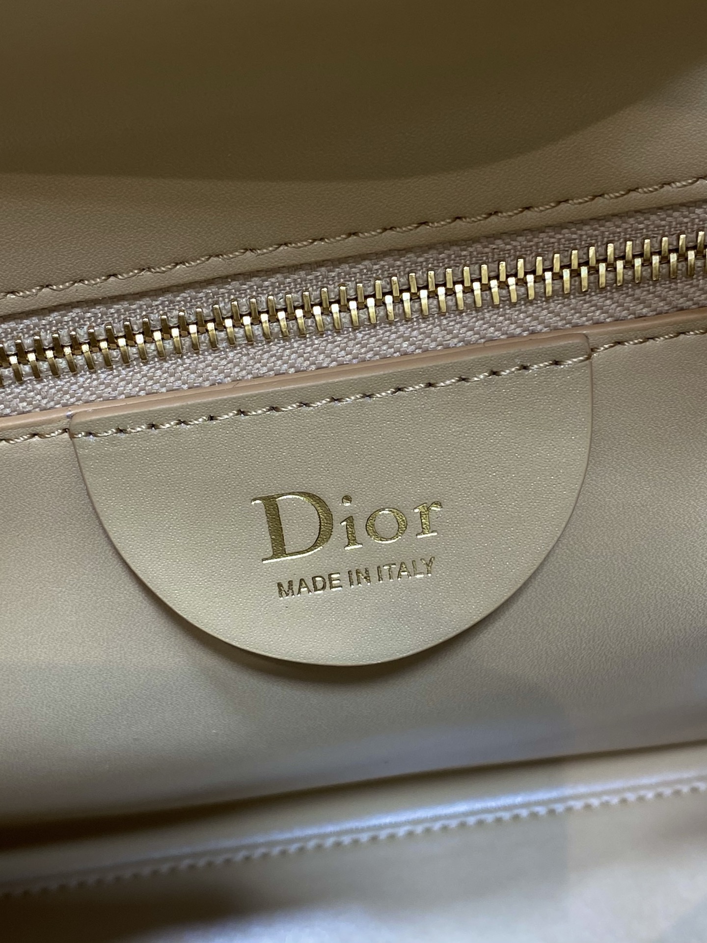 Dior 2027 스프링 디올 버킷백 가방