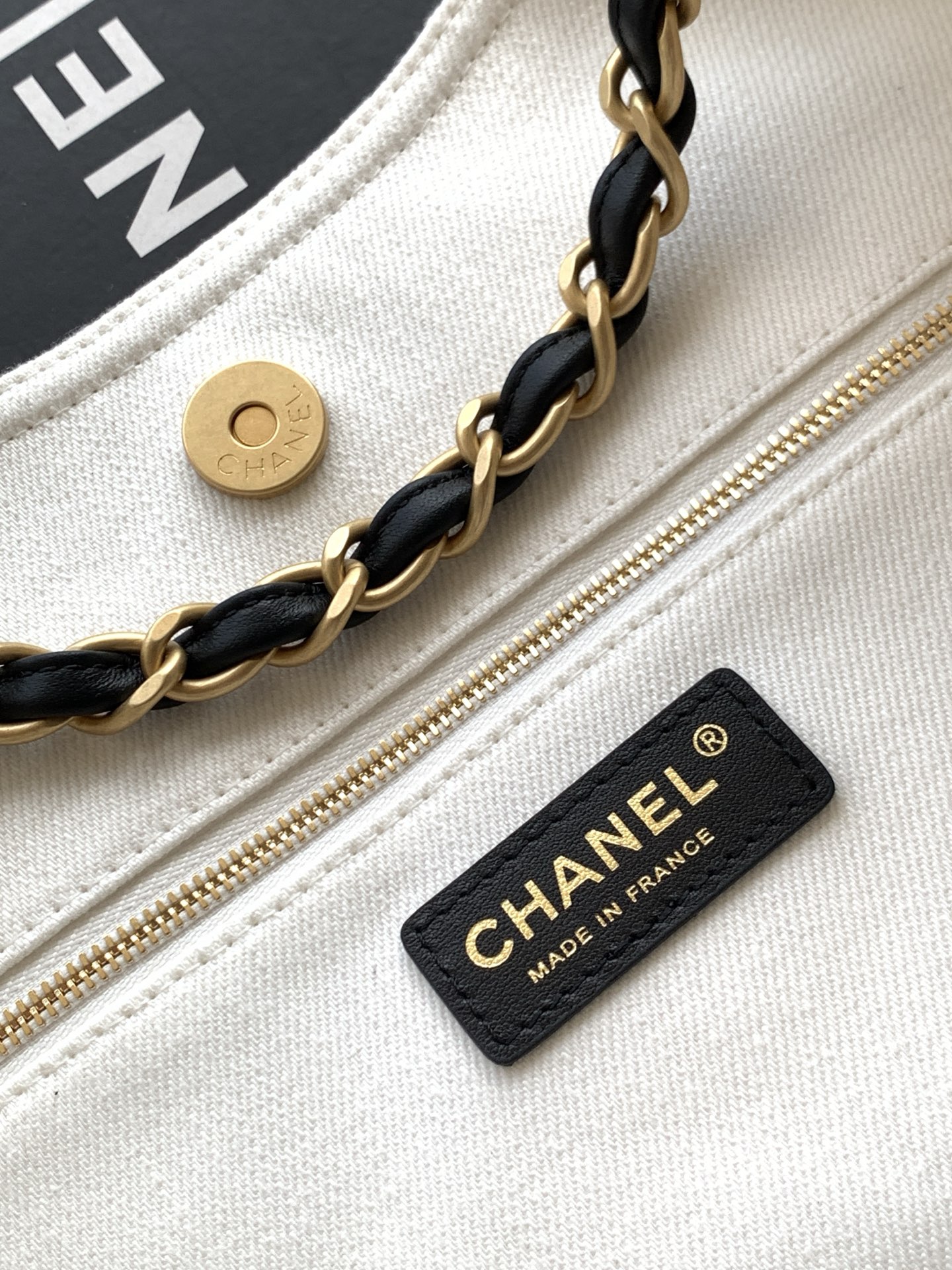 [Chanel] 샤넬 26M 코코비치 화이트 토트백 (AS6191) 가방