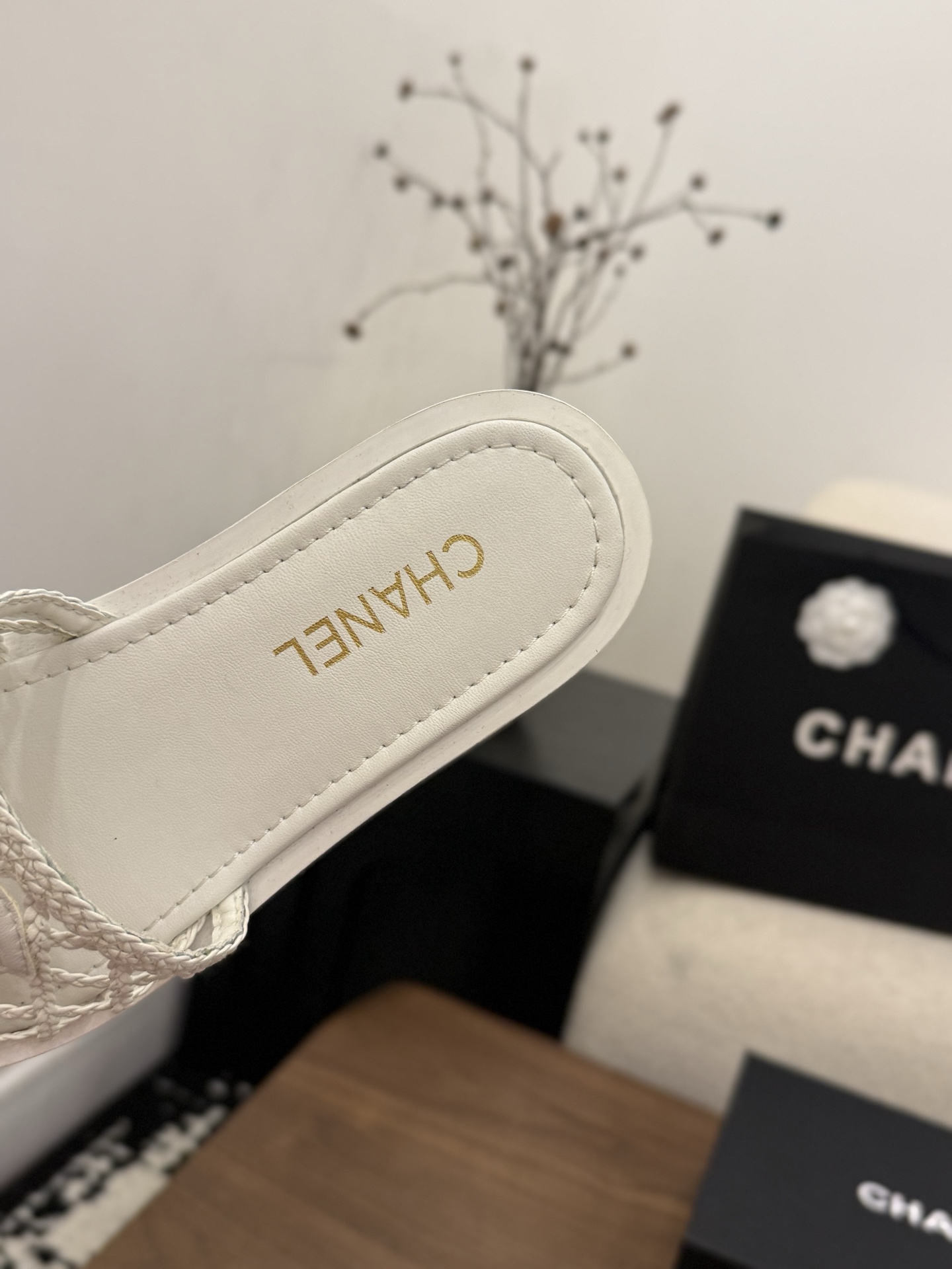 샤넬(CHANEL) 라운드토 플랫 우븐 슬리퍼 신발