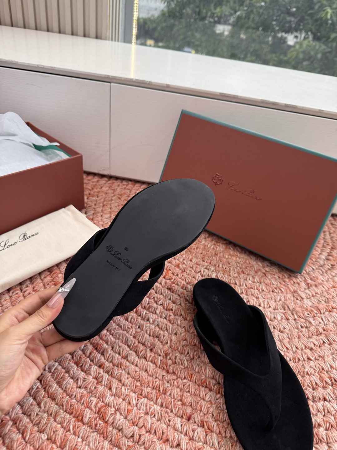 로로피아나(LORO PIANA) 잉글리시 플립플랍 쪼리 신발