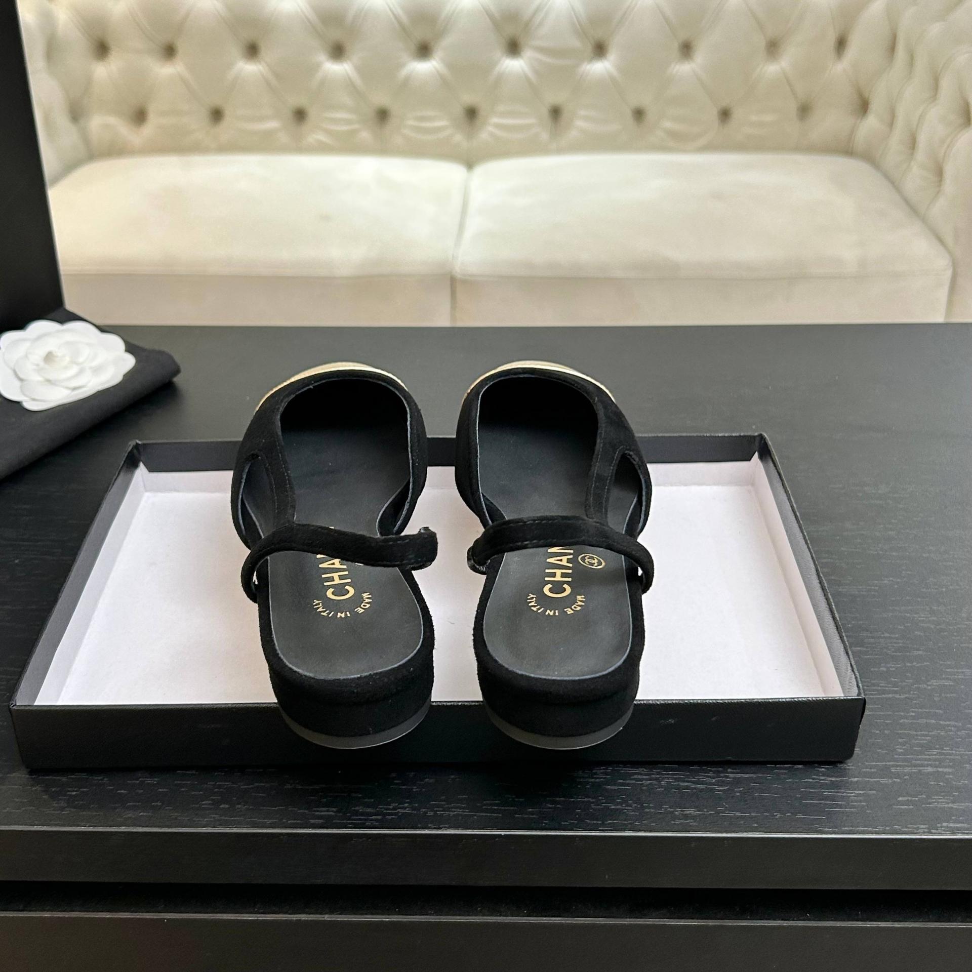 샤넬(CHANEL) 투톤 슬링백 로우힐 신발