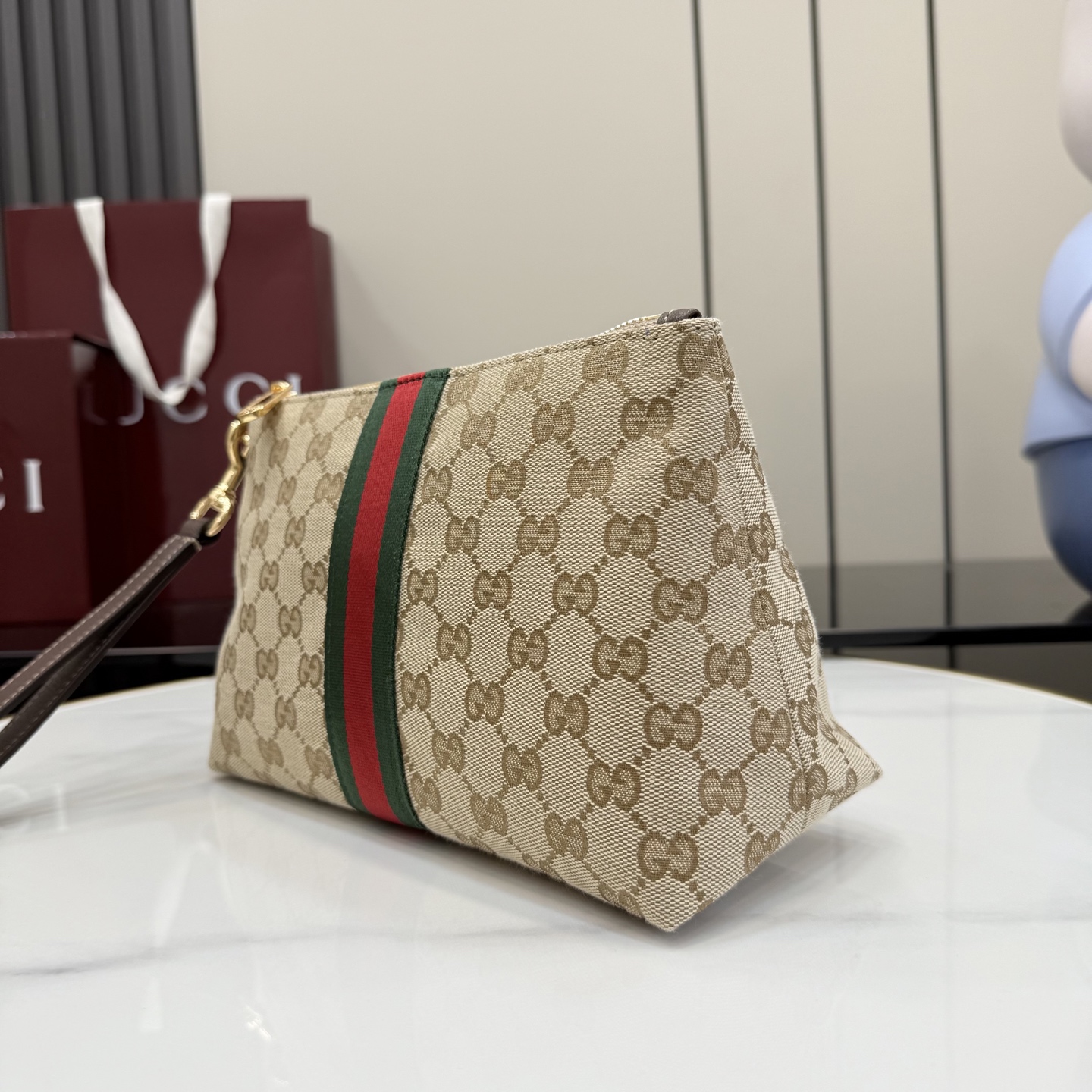 [Gucci] 구찌 26SS GG 캔버스 웹 파우치 클러치 백 가방