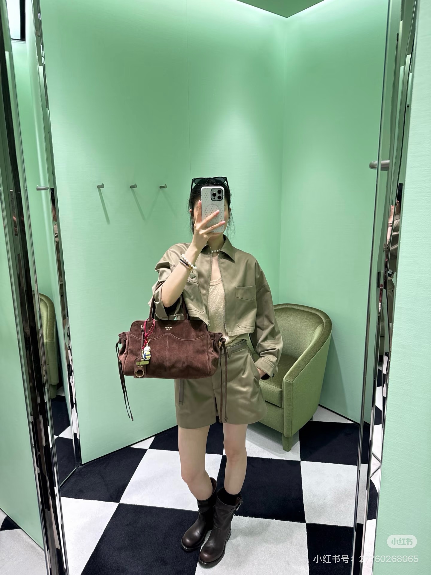 프라다(PRADA) 플랩 포켓 크롭 집업 재킷 의류