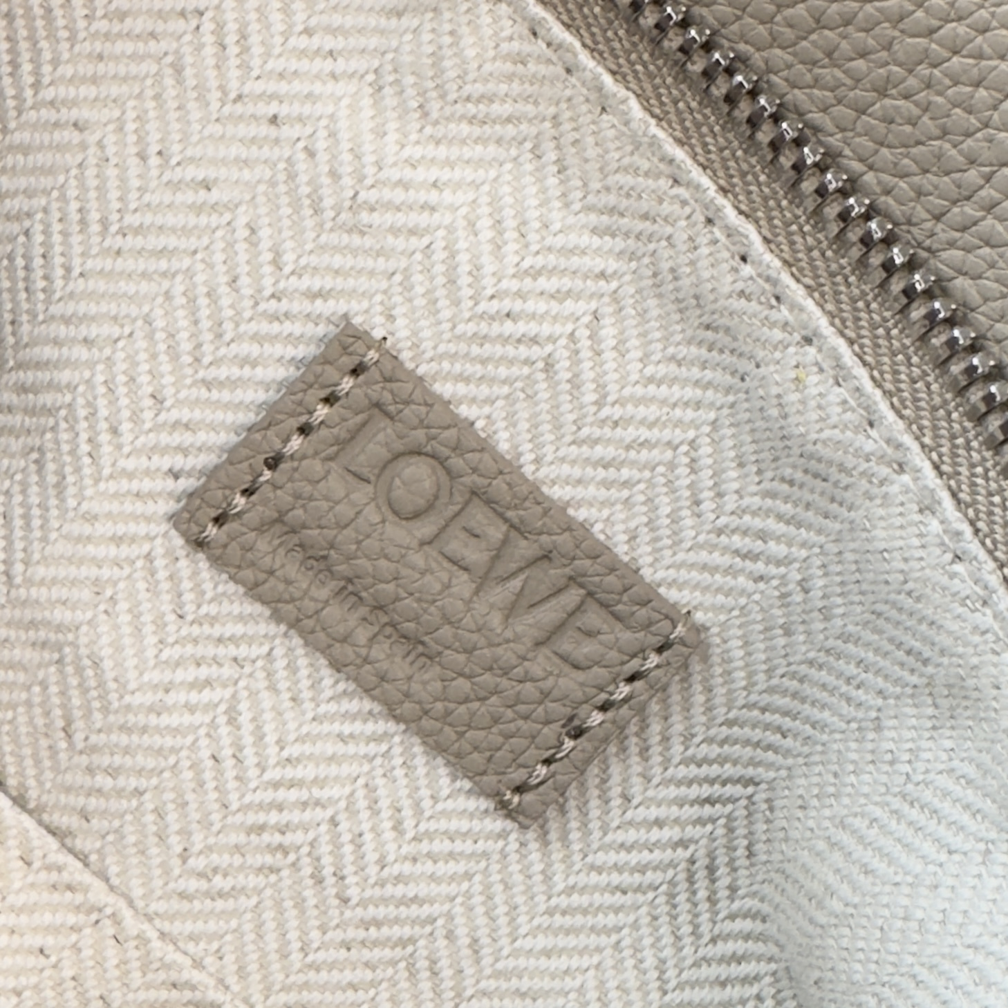 Loewe Puzzle Edge 로에베 퍼즐 스몰 백 가방