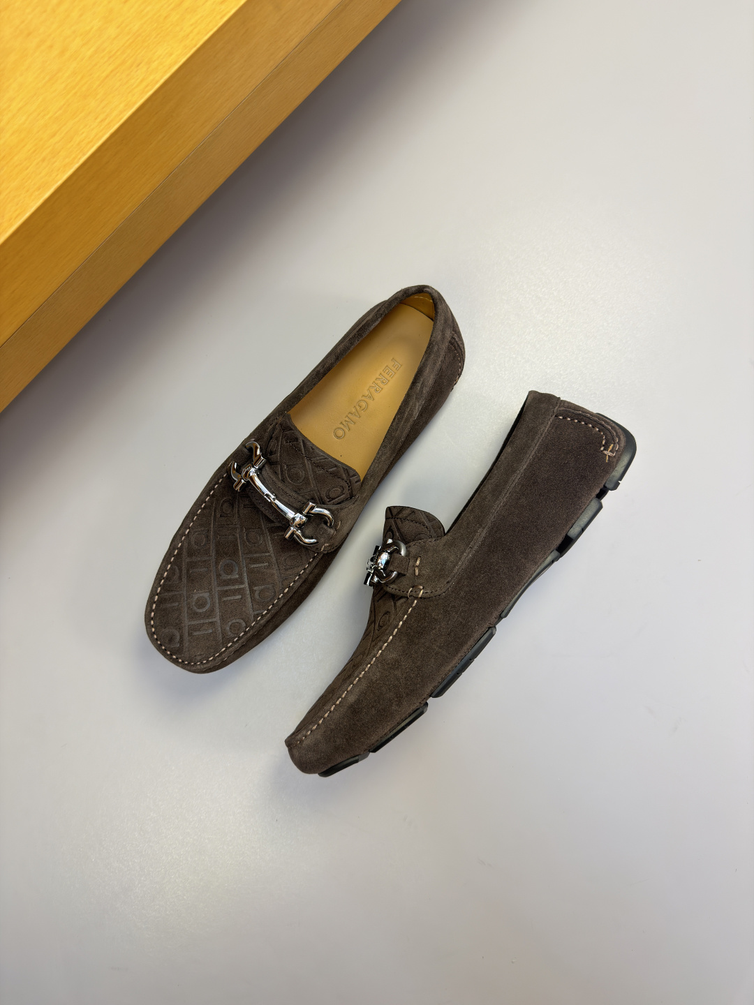 Ferragamo 페라가모 클래식 스웨이드 로퍼 정장화 구두 신발