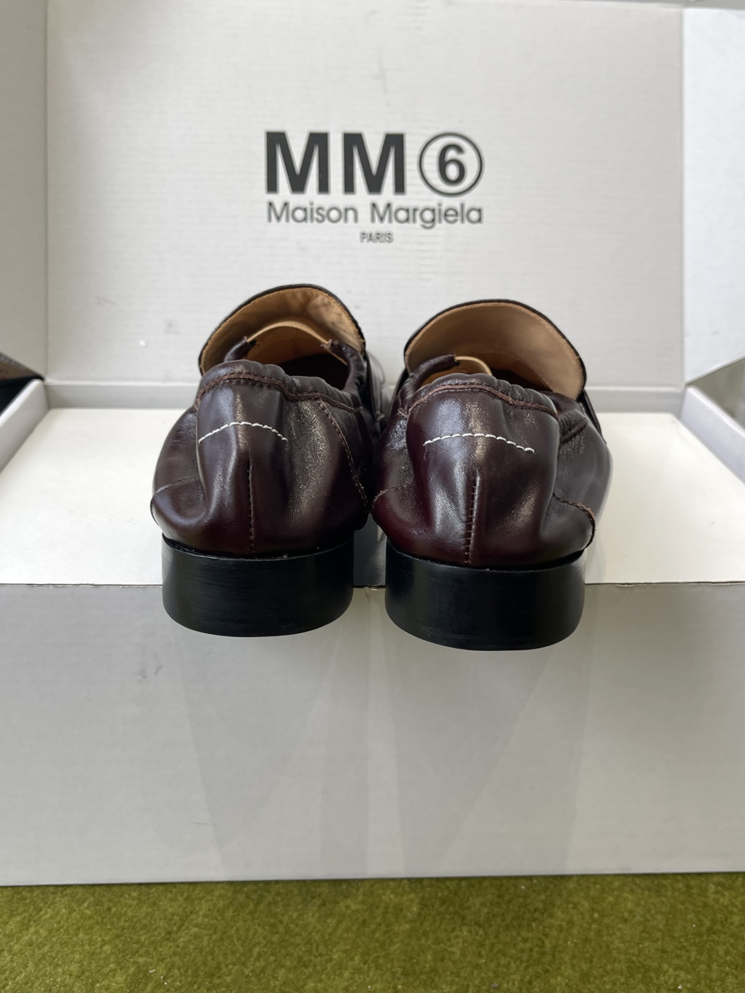 메종 마르지엘라(Maison Margiela) 애플 토 로고 2WAY 로퍼