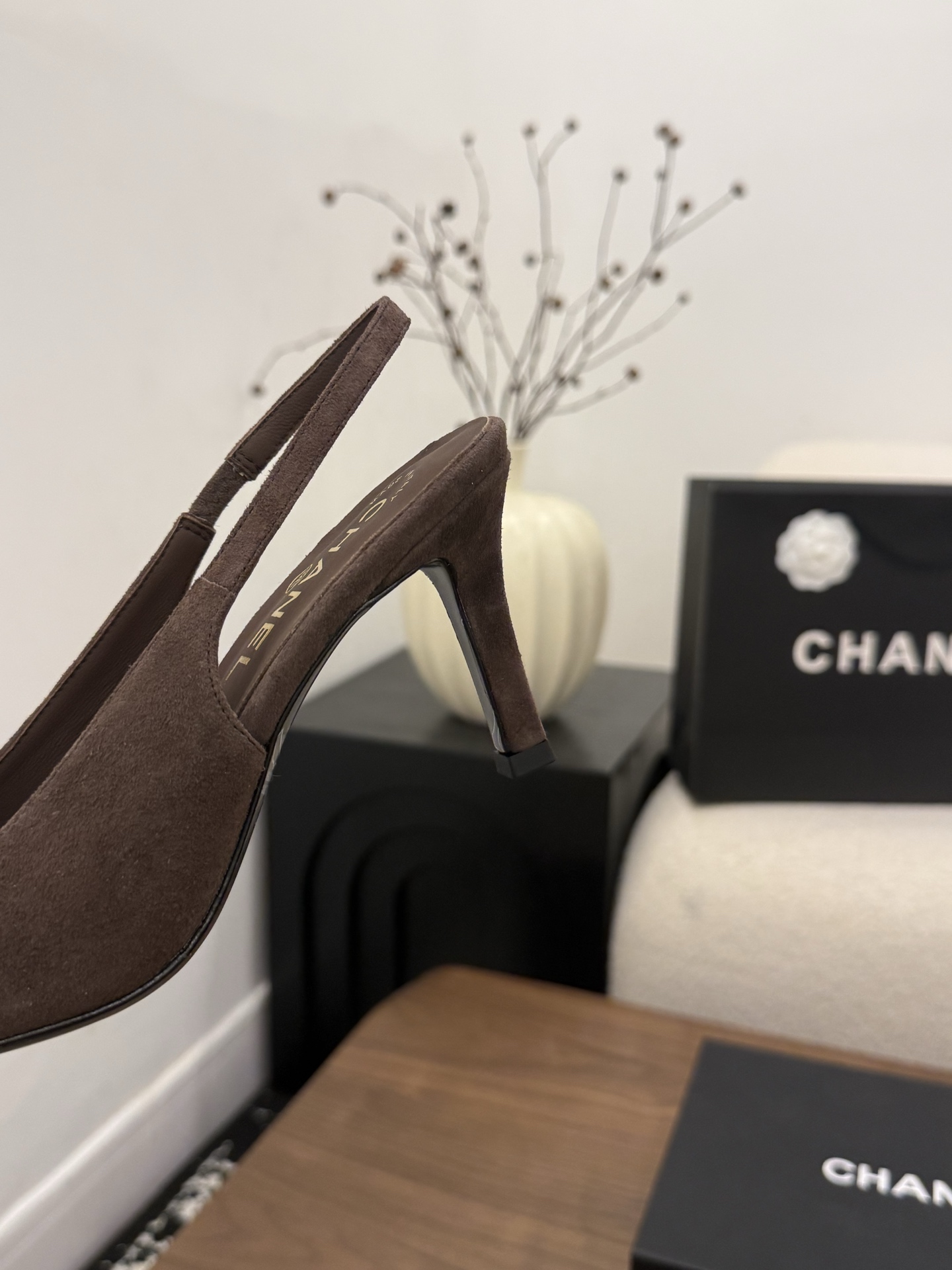 샤넬(CHANEL) 배색 스퀘어토 슬링백 힐 신발