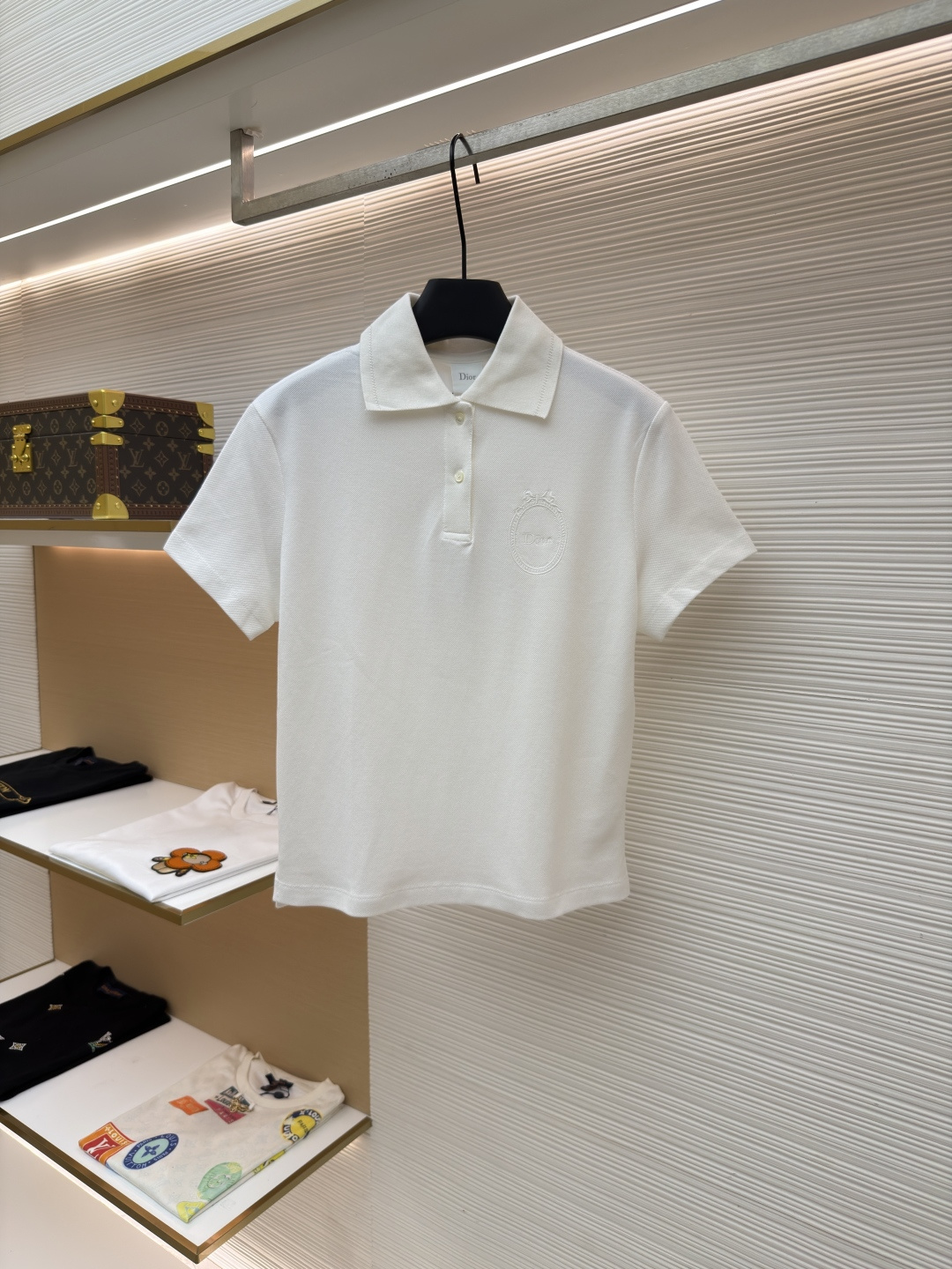 디올(DIOR) 메달리온 로고 자수 반팔 폴로 티셔츠 상의 의류