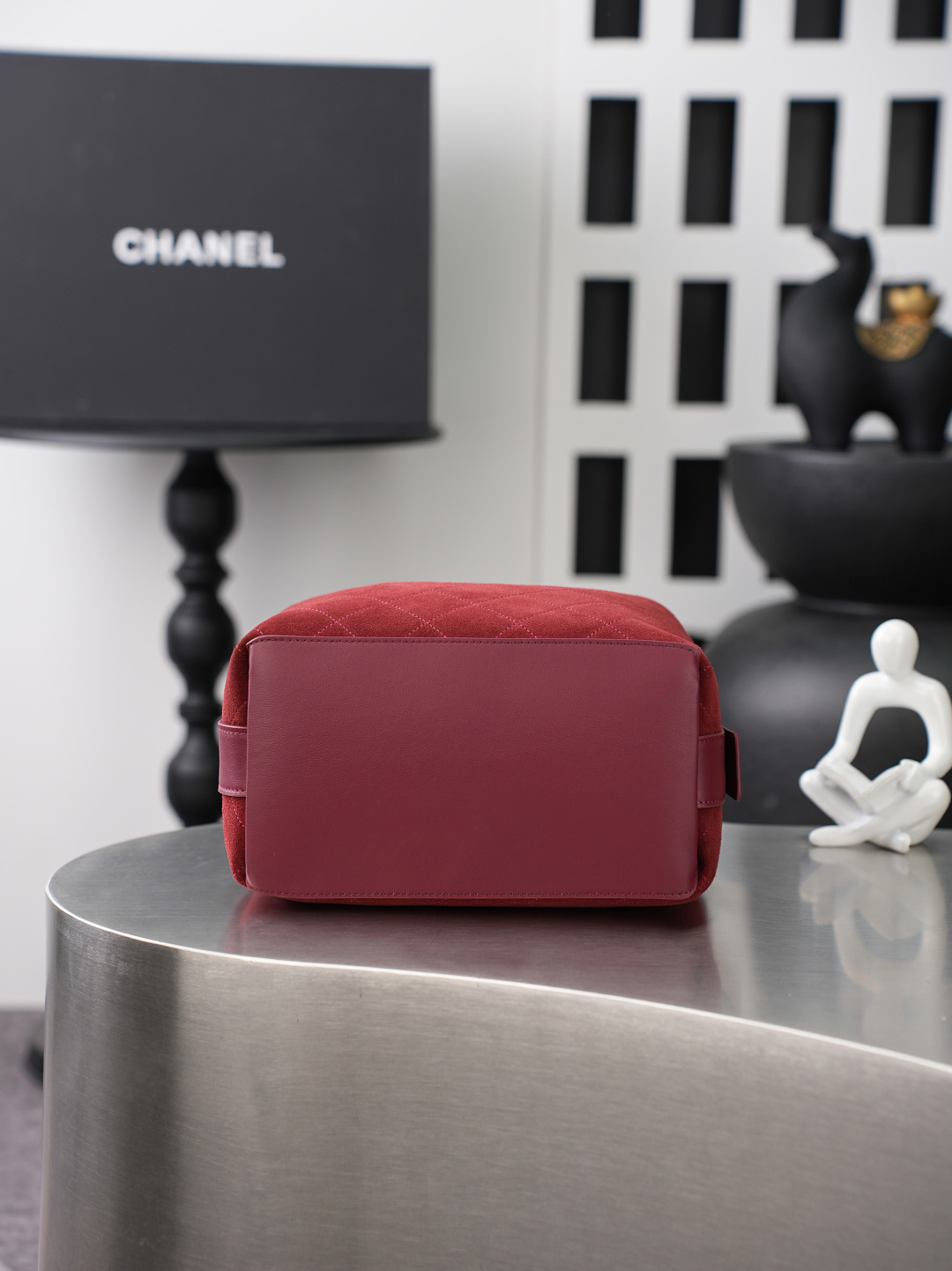 CHANEL 샤넬 26B 스웨이드 버킷백 (라지) 가방 / 6584