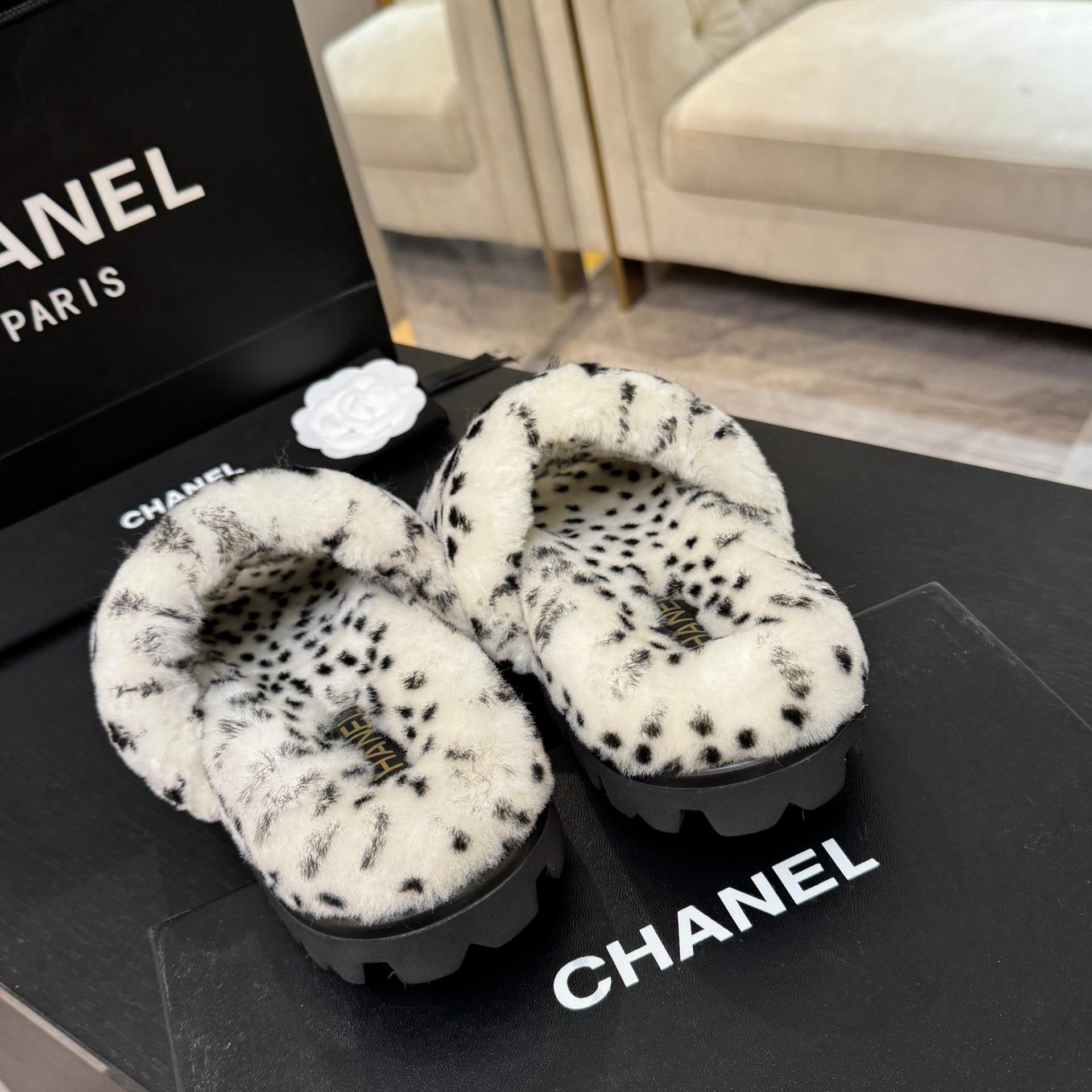 샤넬(CHANEL) 시어링 퍼 슬리퍼 신발
