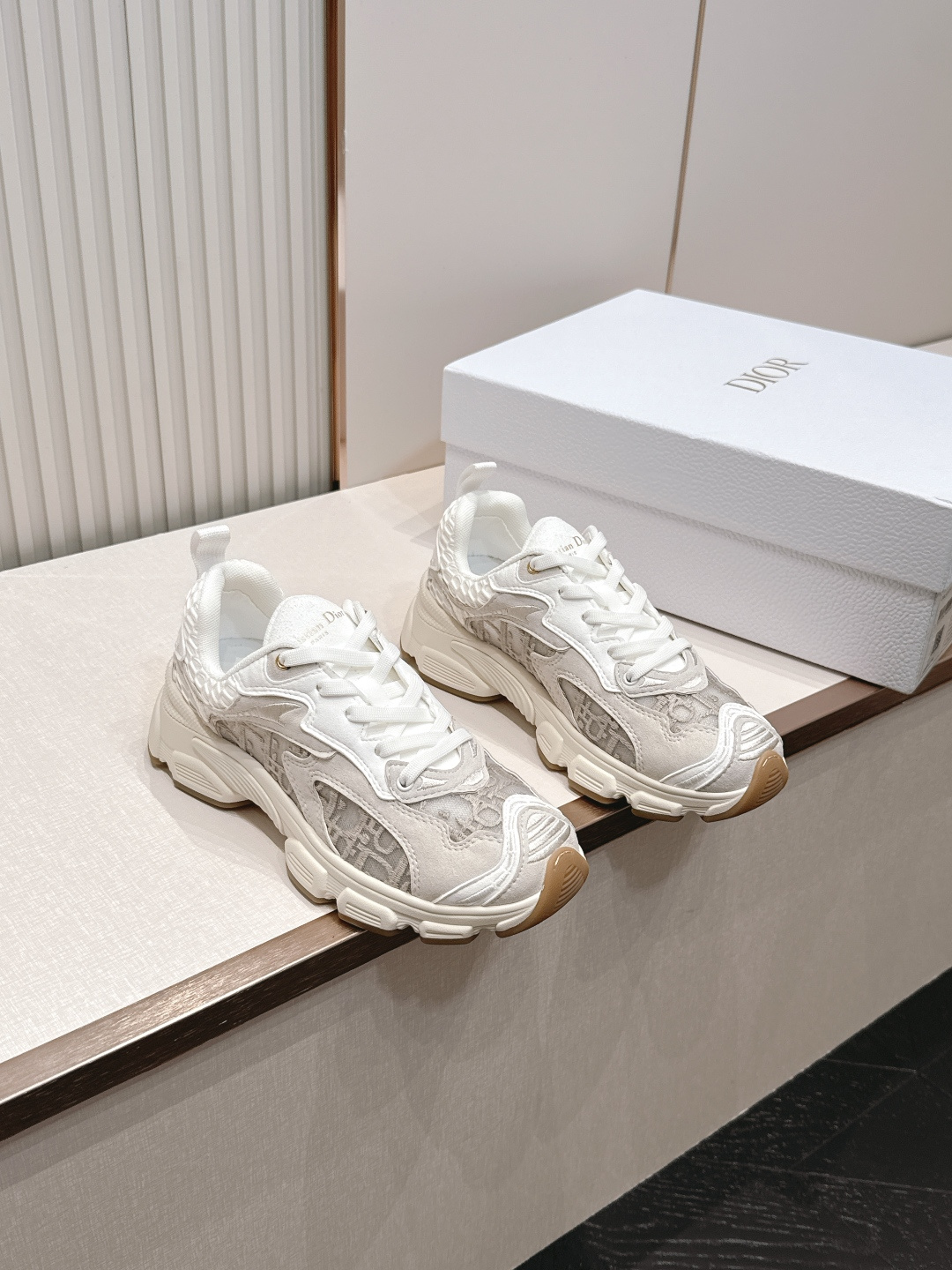 디올(DIOR) 크로노 스니커즈 신발 복제