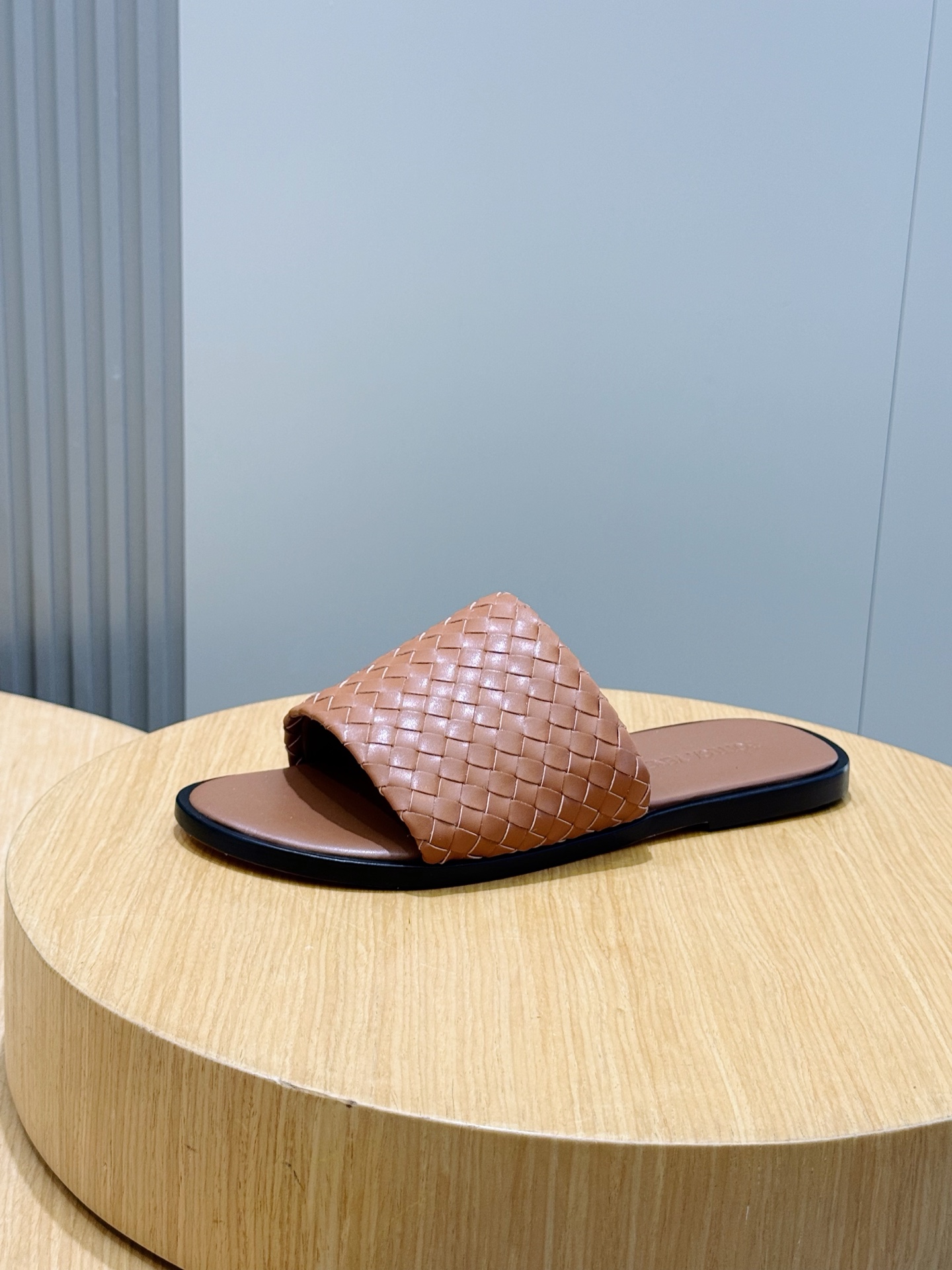 [Bottega Veneta] BV 보테가 베네타 맨즈 웨이브 Intrecciato 인트레치아토 레더 슬라이드 슬리퍼 신발