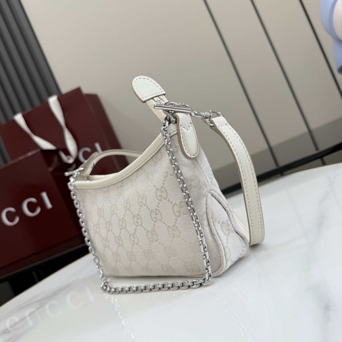 [Gucci] 구찌 (Generation) GG 캔버스 투웨이 미니 체인백 (아이보리) 가방