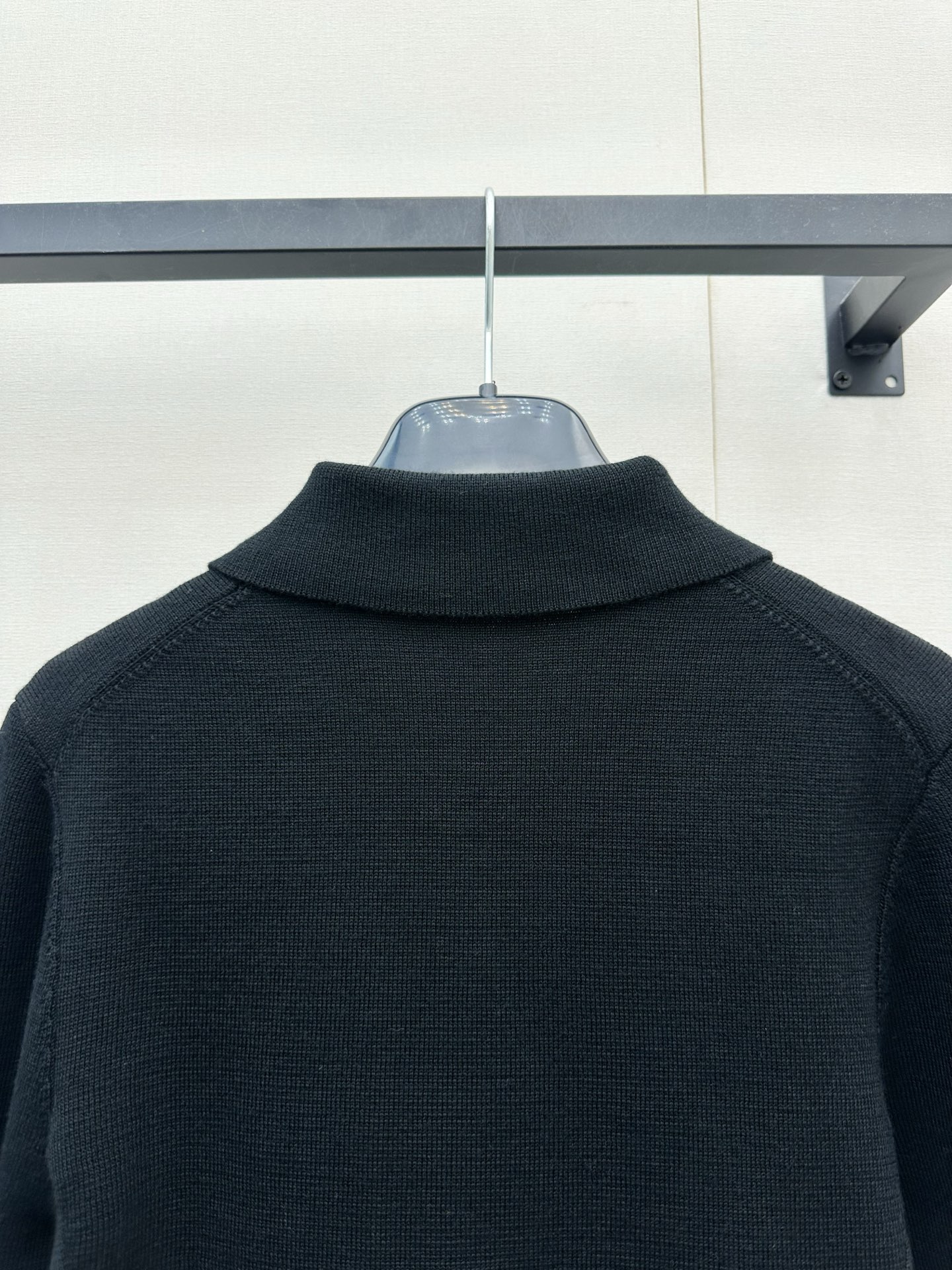 생로랑(SAINT LAURENT) 골드 칼라 울 니트 가디건 상의 의류